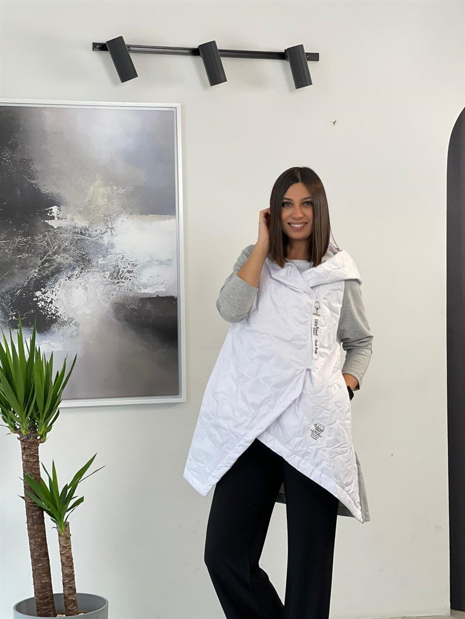 CASADORE BEYAZ KAPİTONE CEKET
