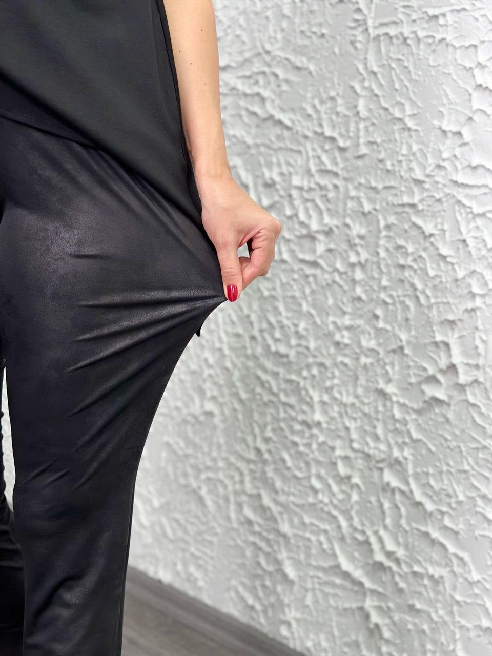 DAİN ÖNÜ DERİ TASARIM PANTOLON