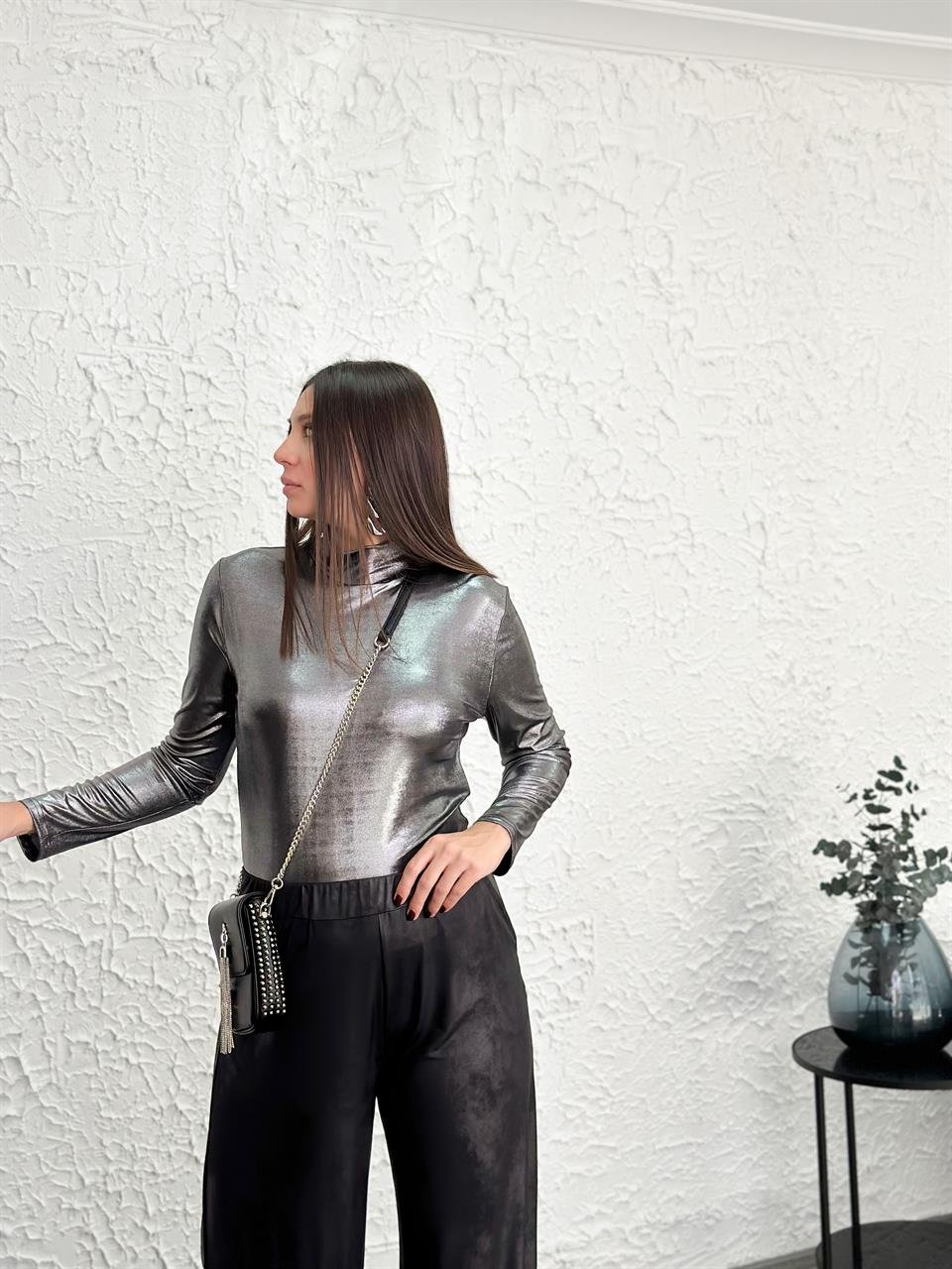FOSE METALİK TASARIM BLUZ