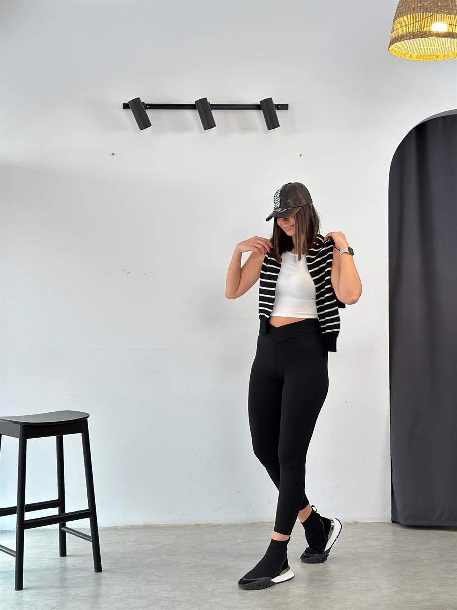 HEETS ŞARDONLU V KEMER TAYT