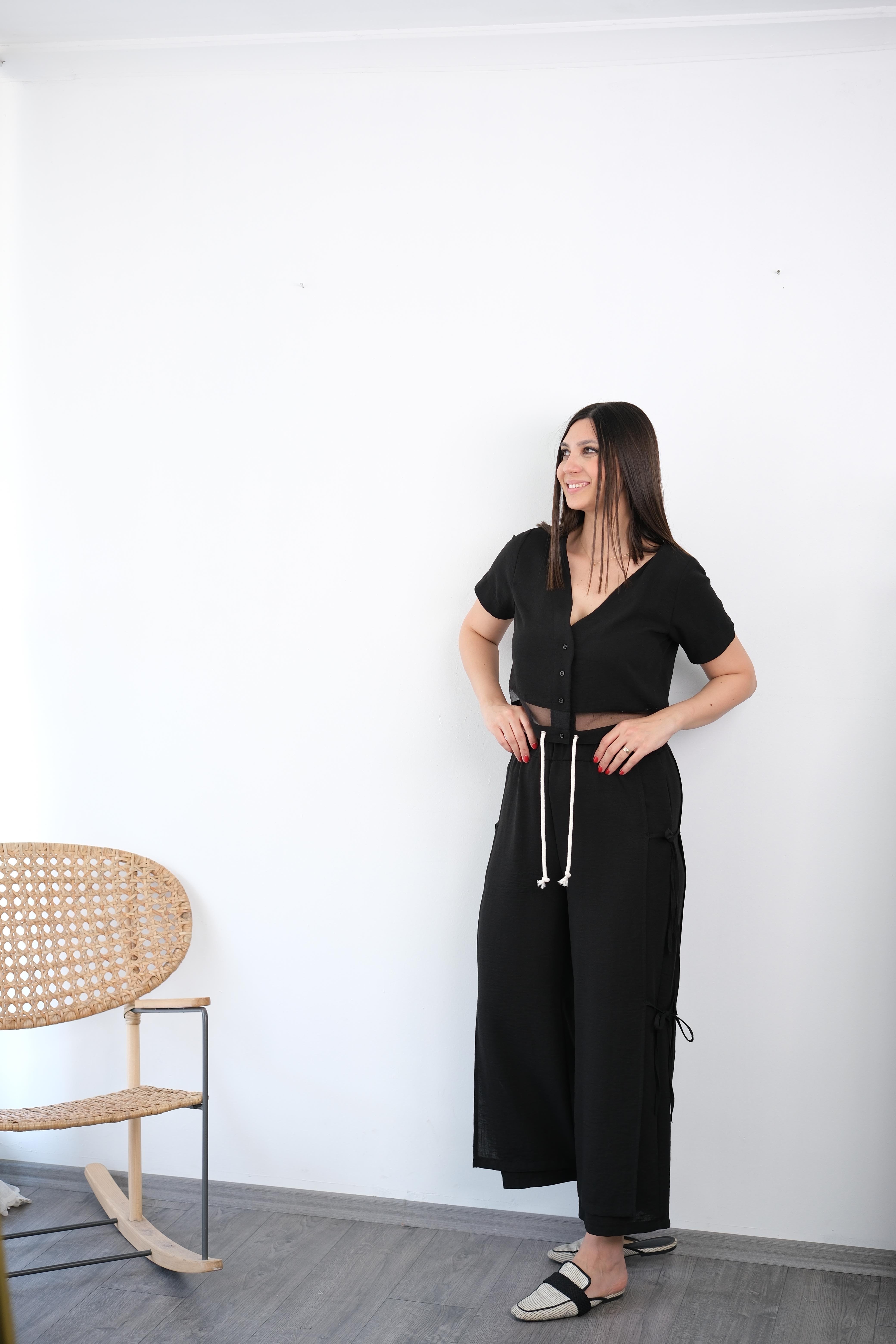 HENA SİYAH TASARIM BLUZ