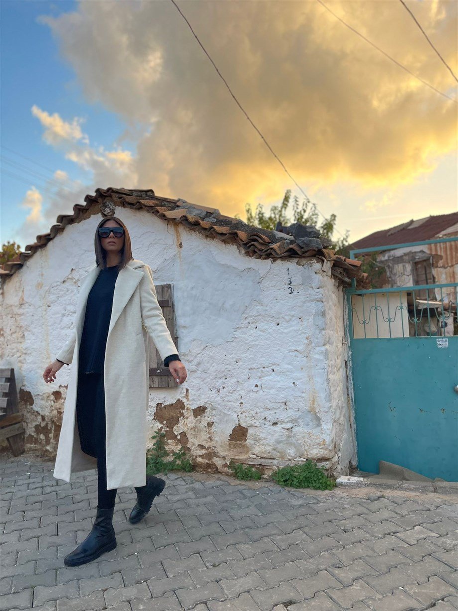 KREM KUŞAKLI KAŞE KABAN