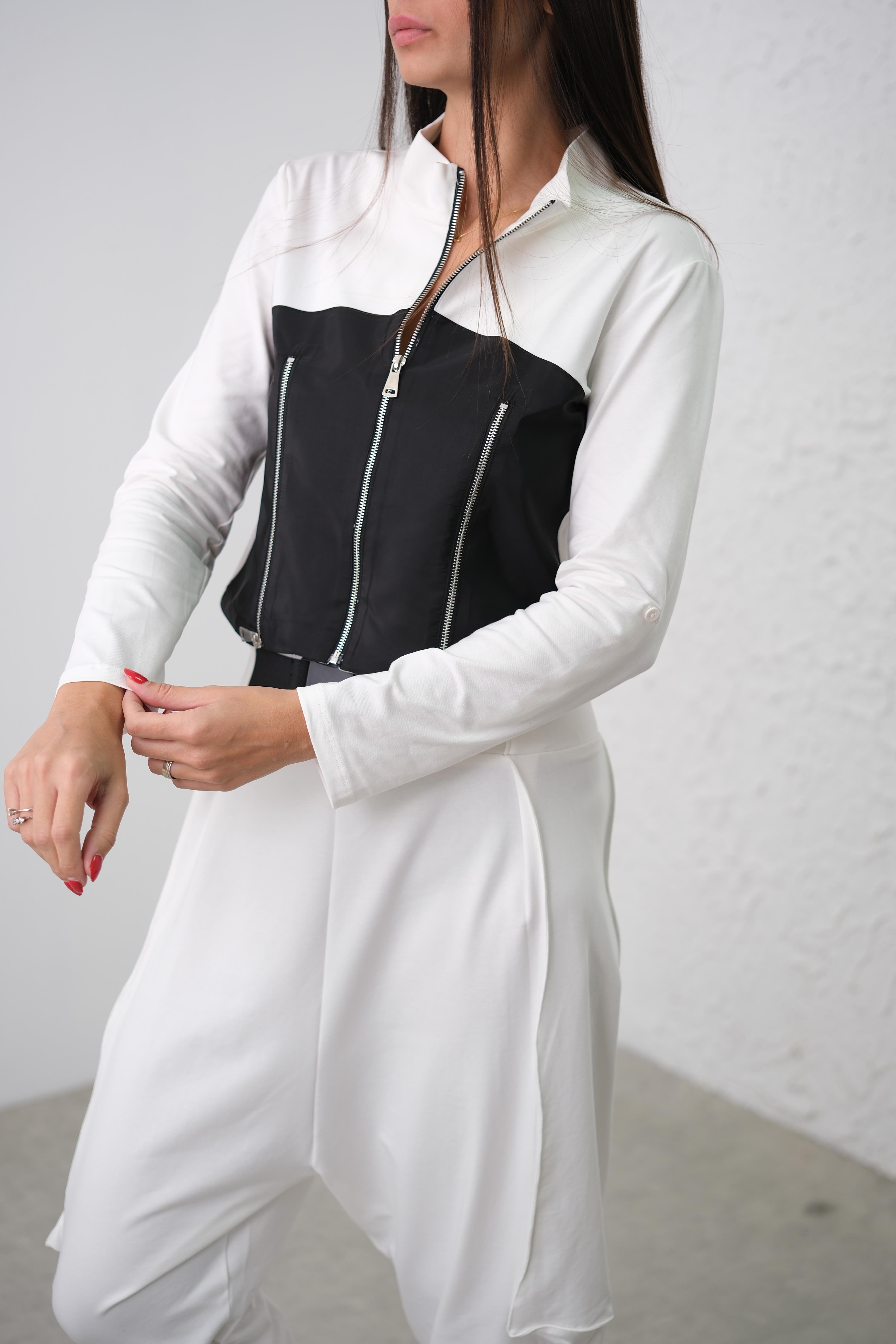 LAMU FERMUAR DETAYLI BEYAZ CEKET