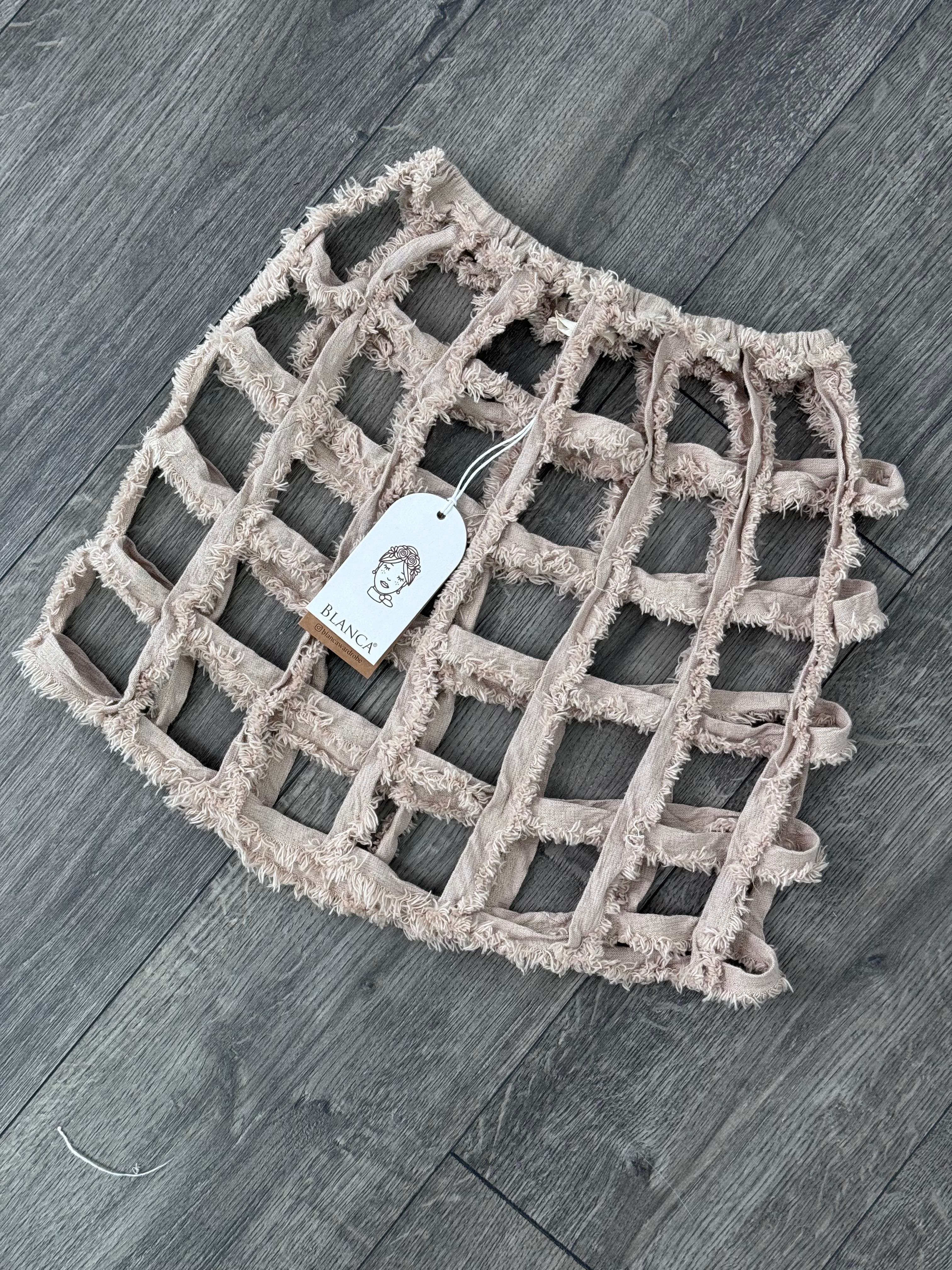 LİDAKİ FİLE TAŞ ETEK