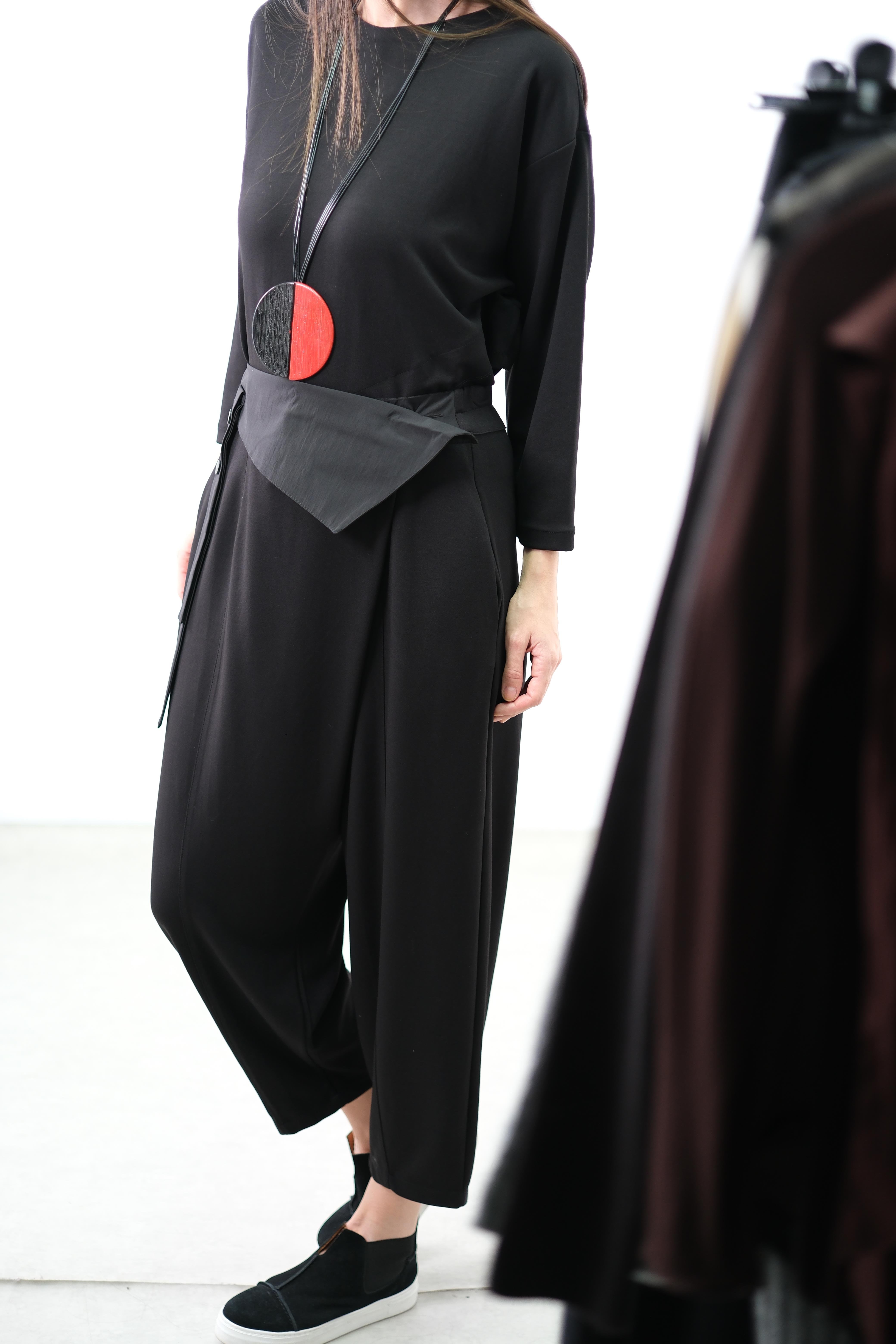 NERO KOLYELİ SİYAH MODAL BLUZ