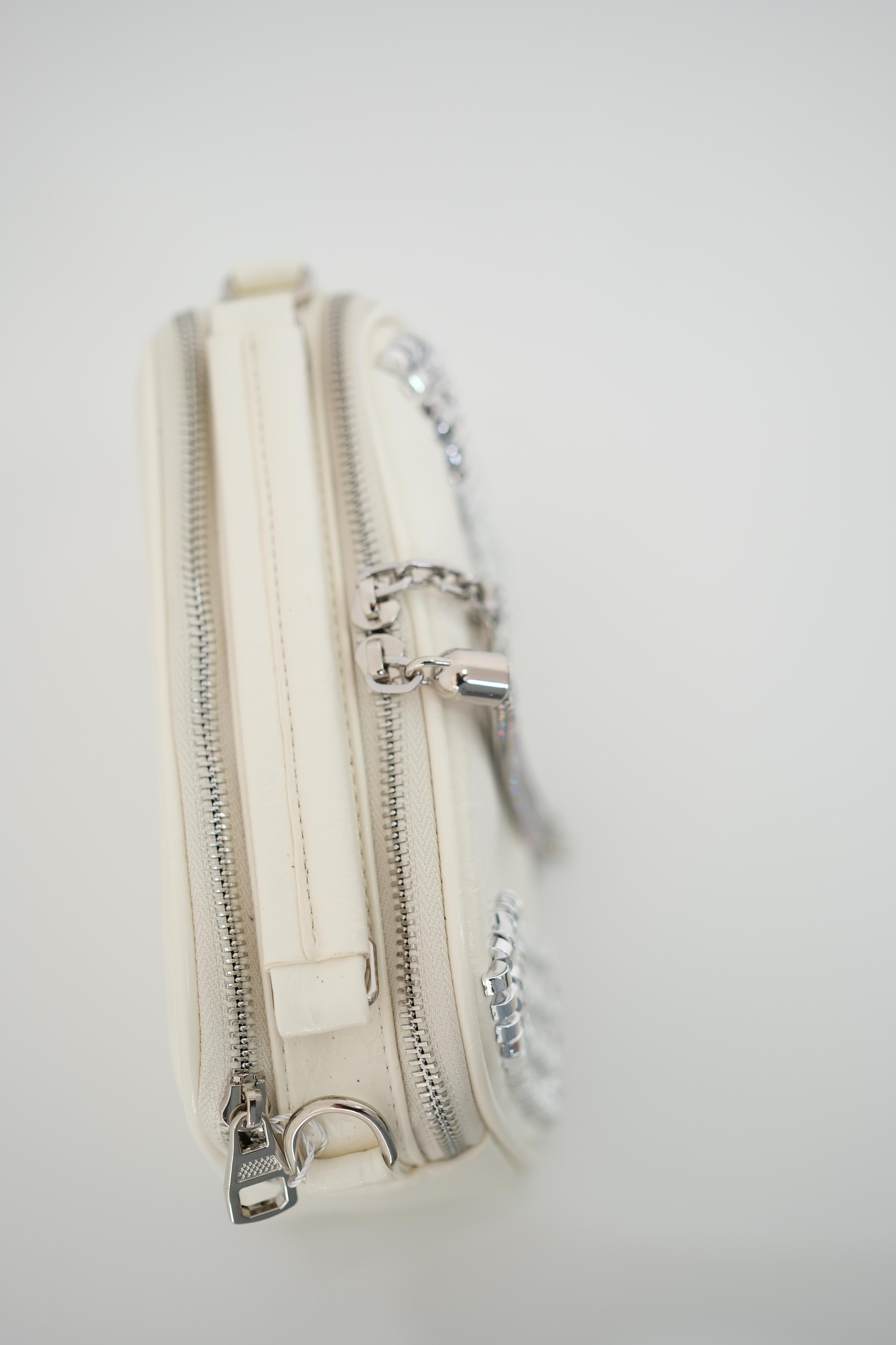 OSCAR BEYAZ TAŞLI ÇANTA