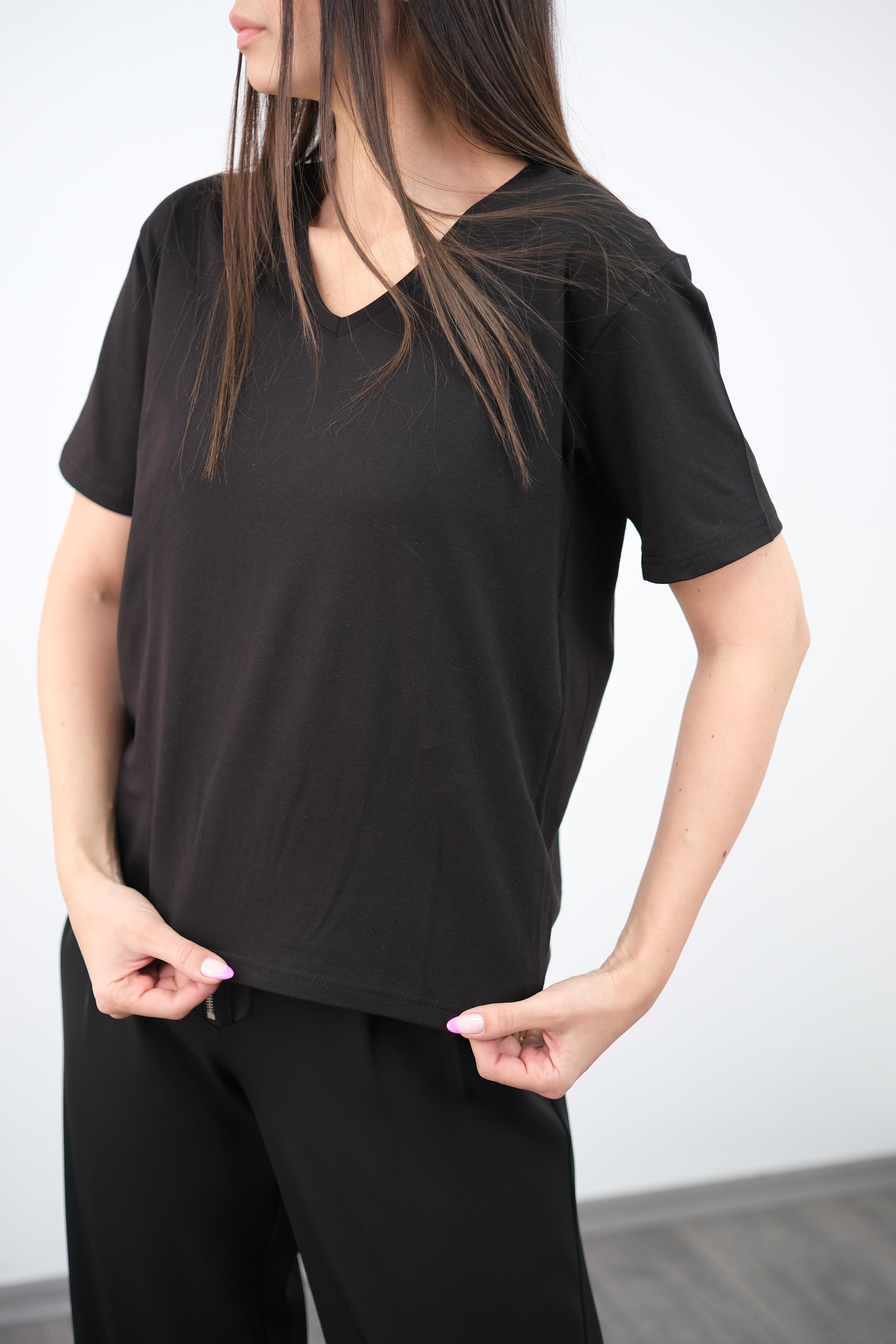 PACE V YAKA SİYAH TİŞÖRT