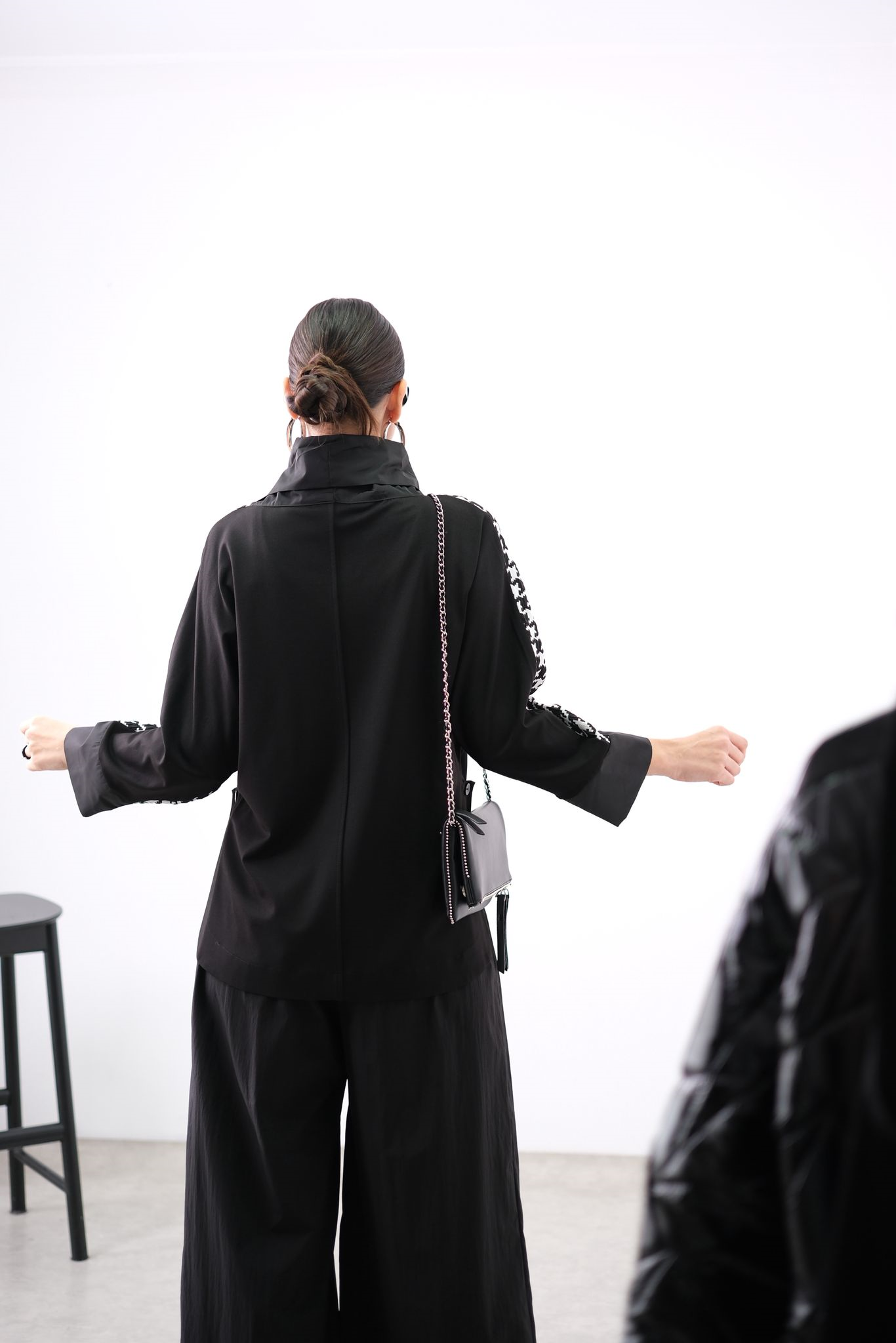 PATCH KAZAYAĞI TASARIM BLUZ