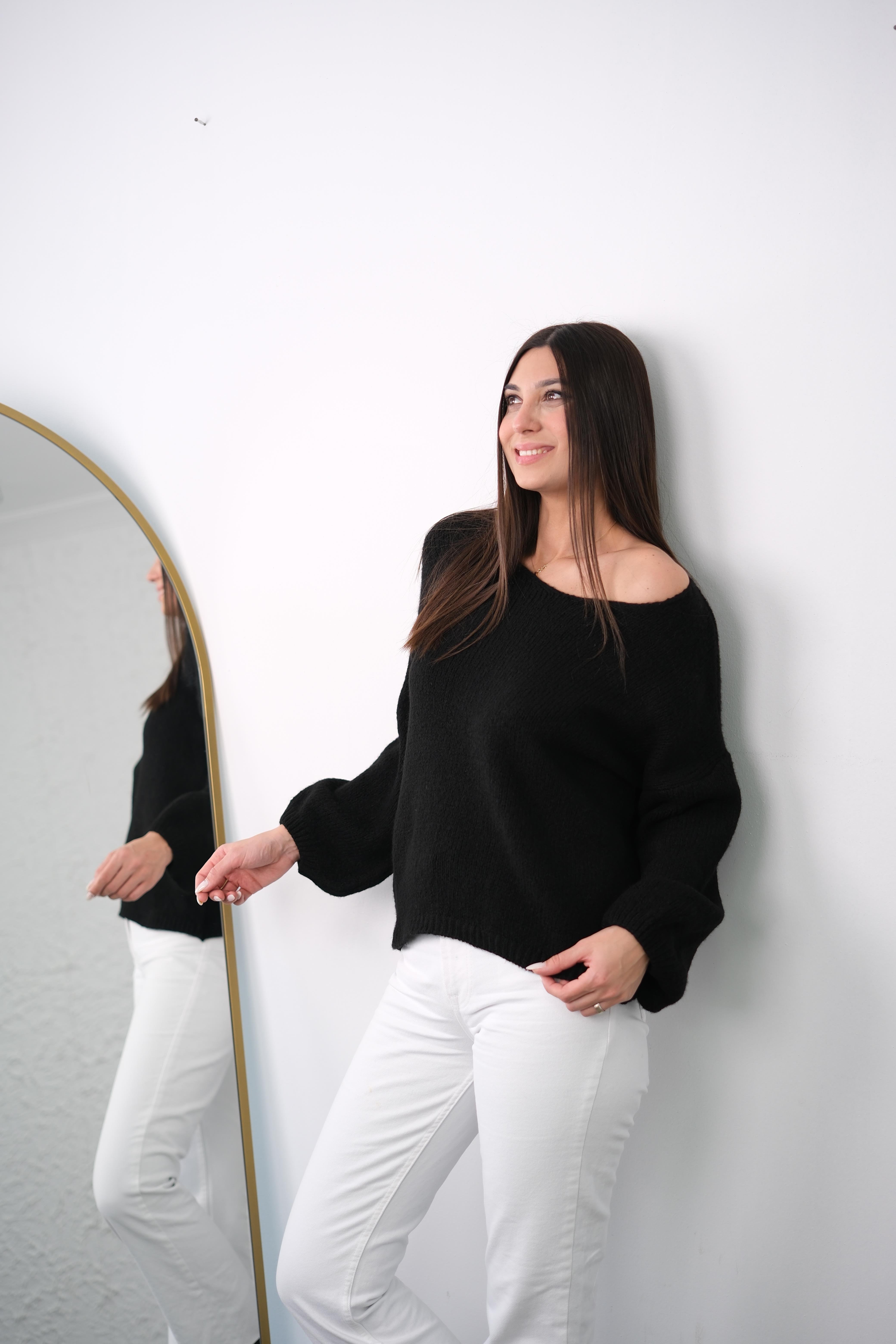 PİCA V YAKA SİYAH KAZAK