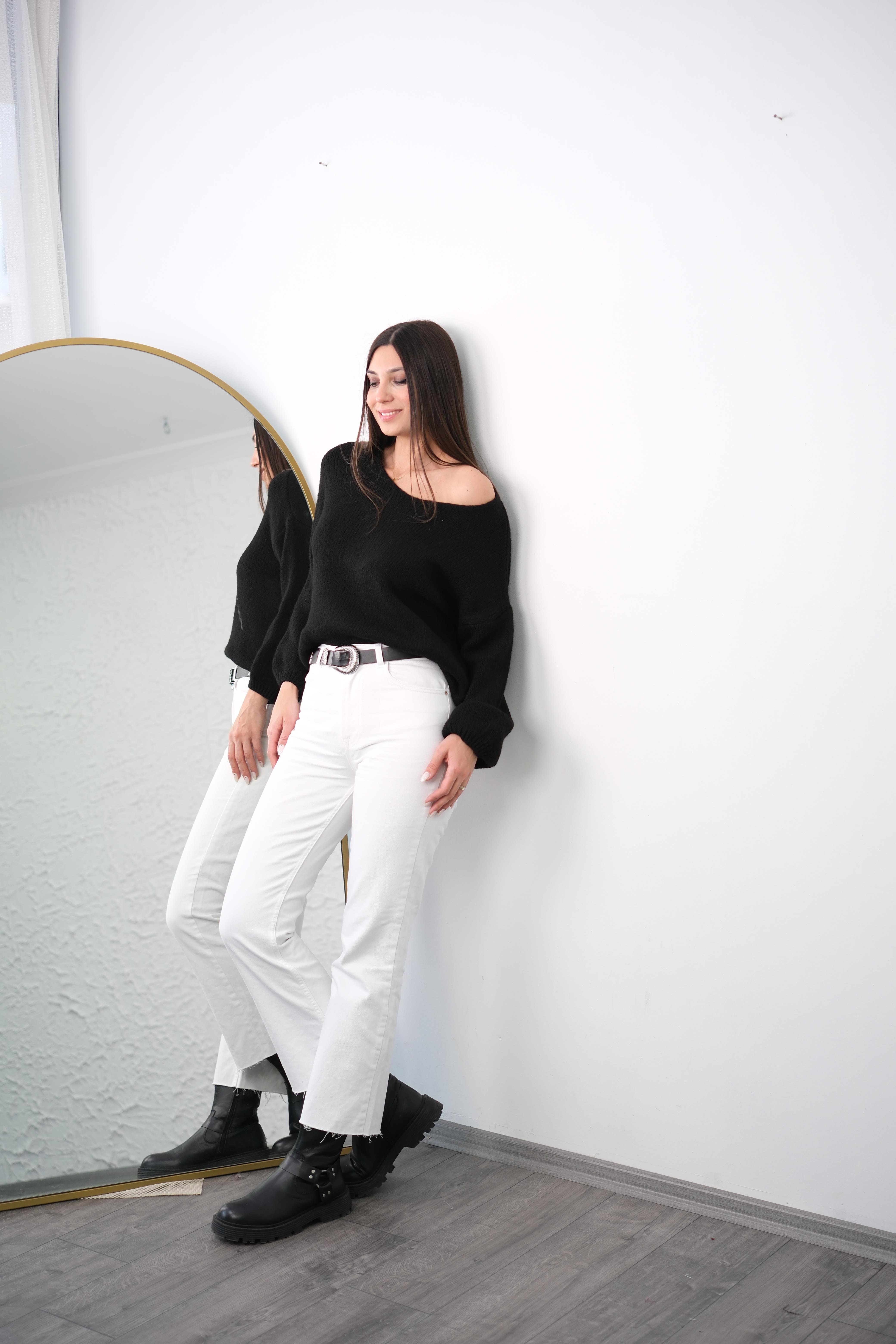 PİCA V YAKA SİYAH KAZAK