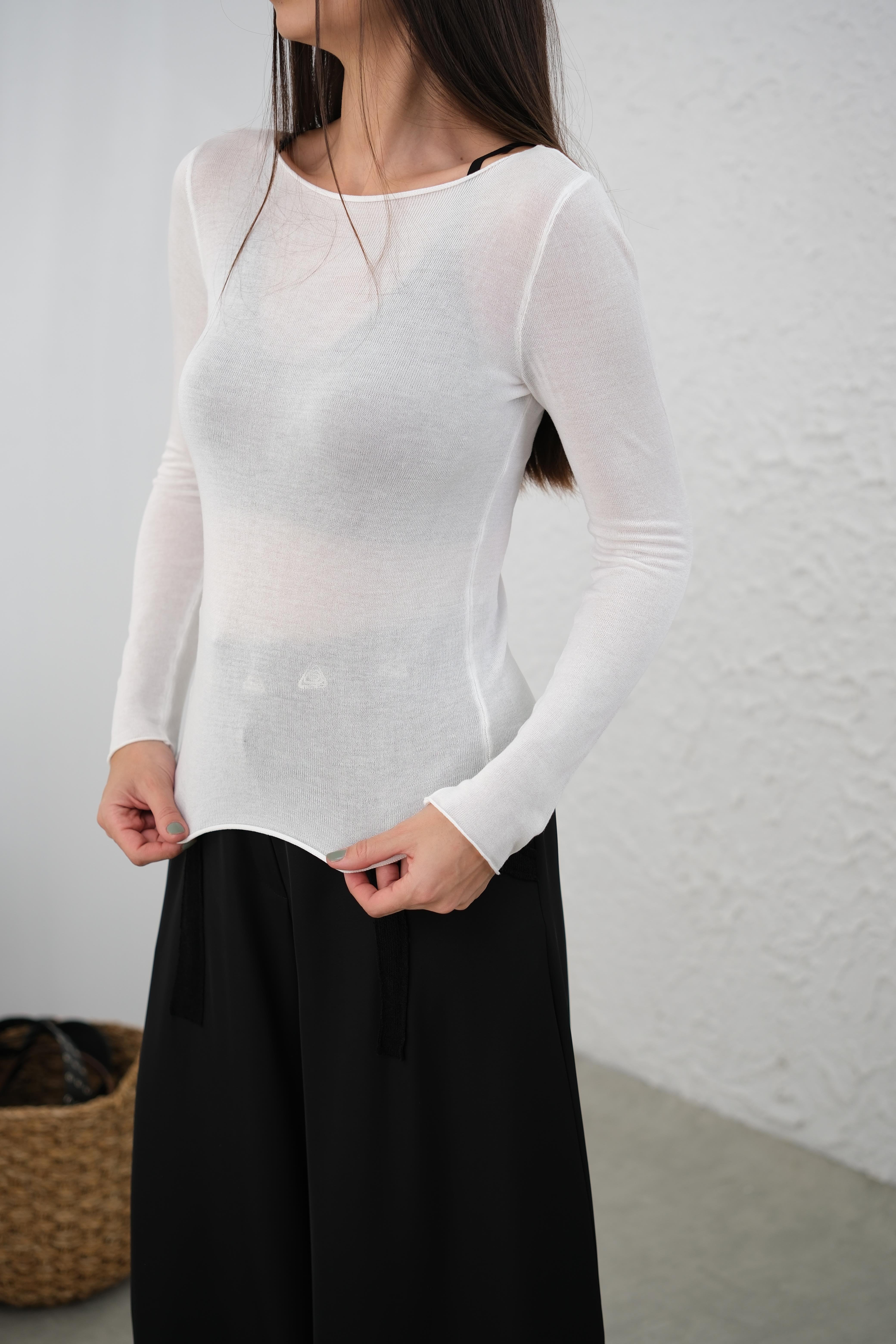 PONİ İNCE MERSERİZE BEYAZ BLUZ