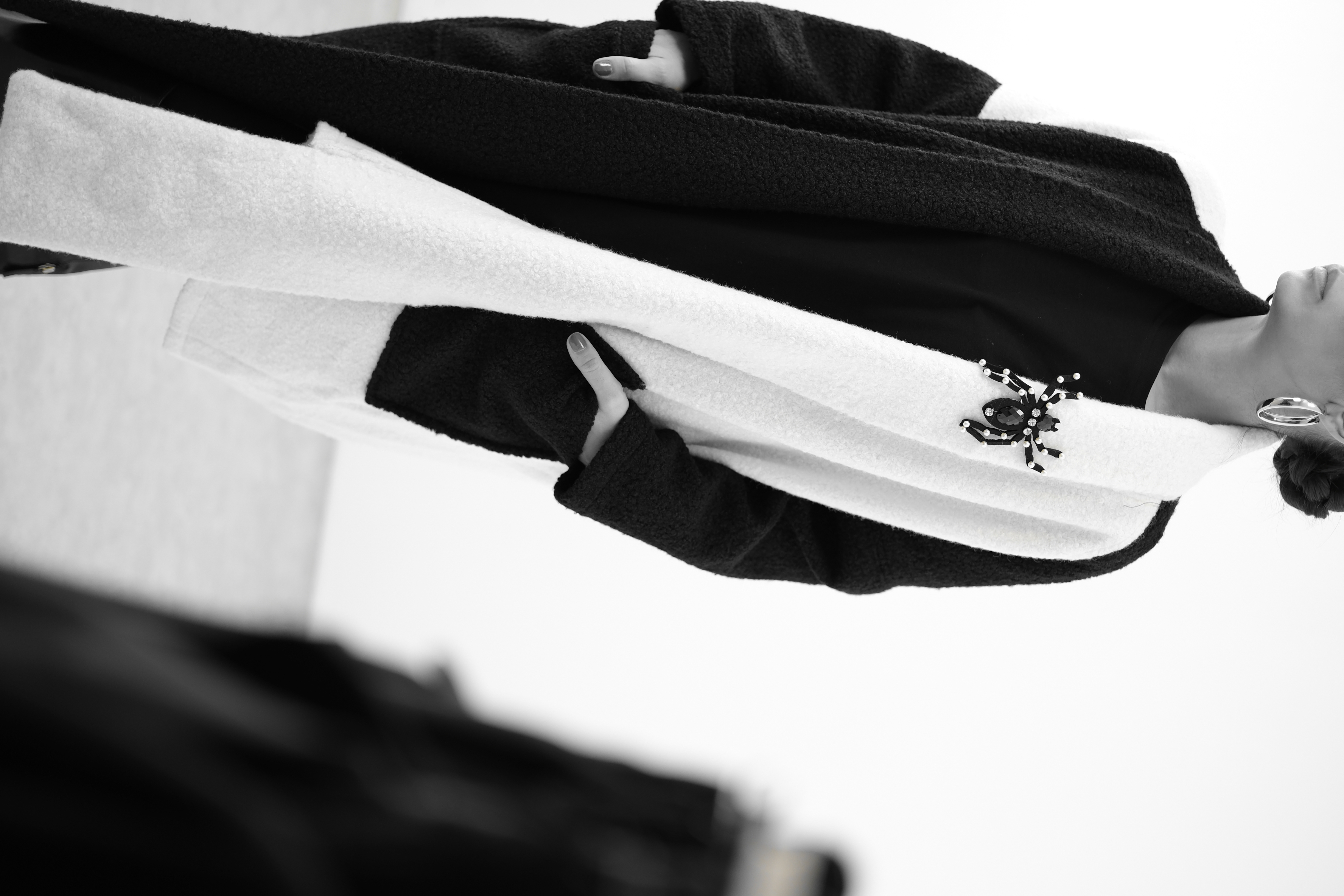 POTİ SİYAH BEYAZ TASARIM CEKET