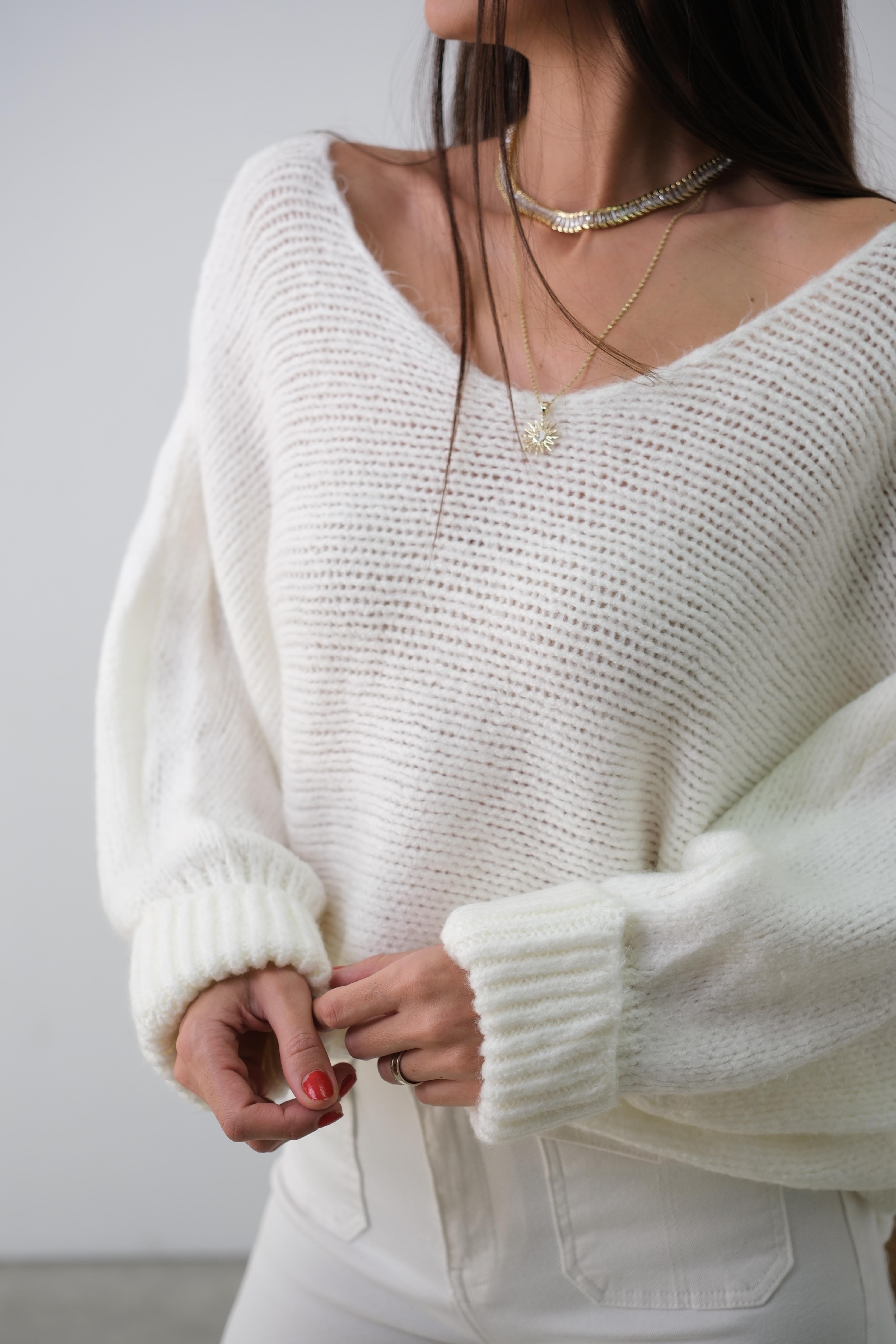 PUFFY V YAKA BEYAZ KAZAK