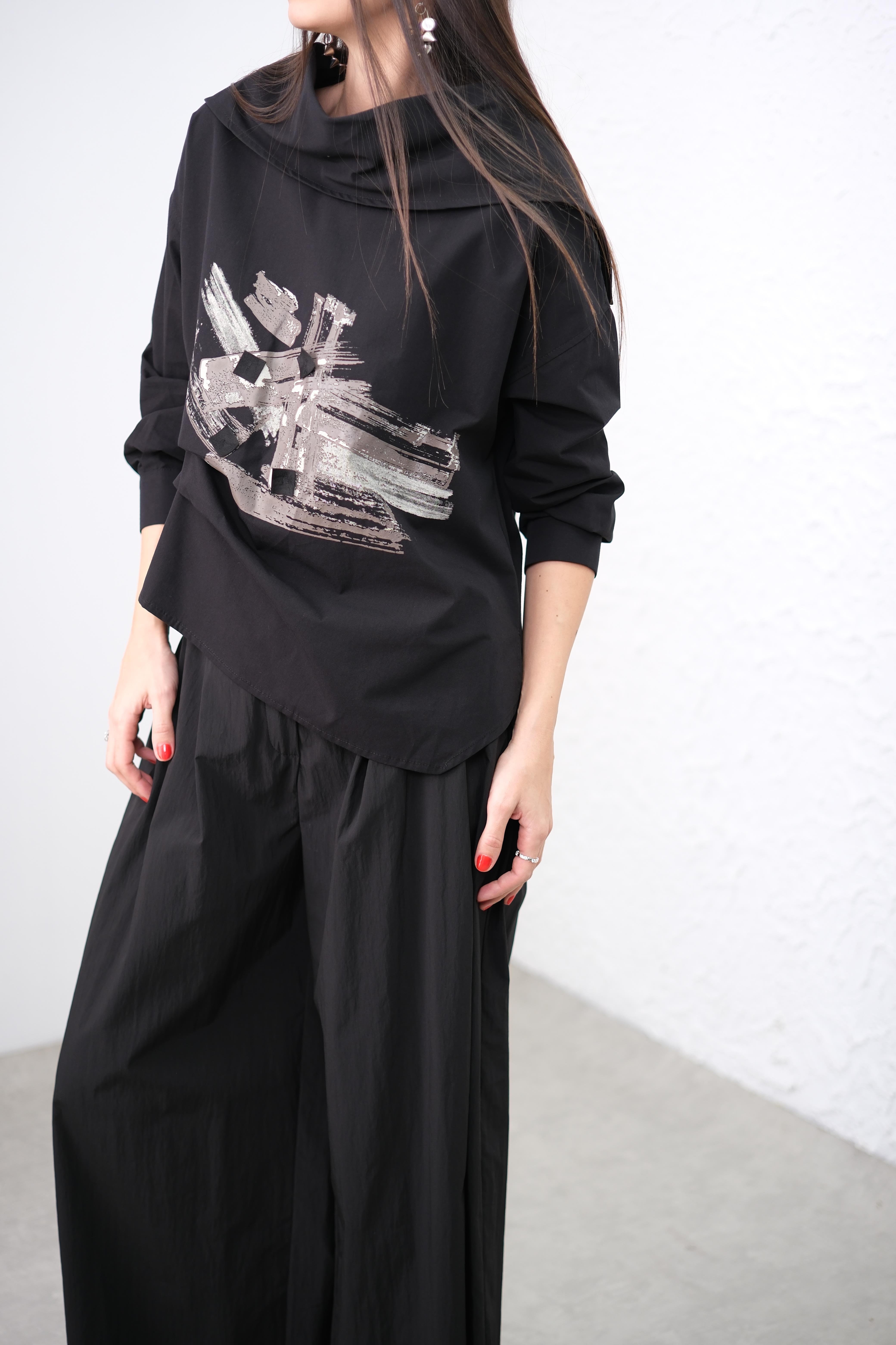 ROSSO BASKILI SİYAH BLUZ