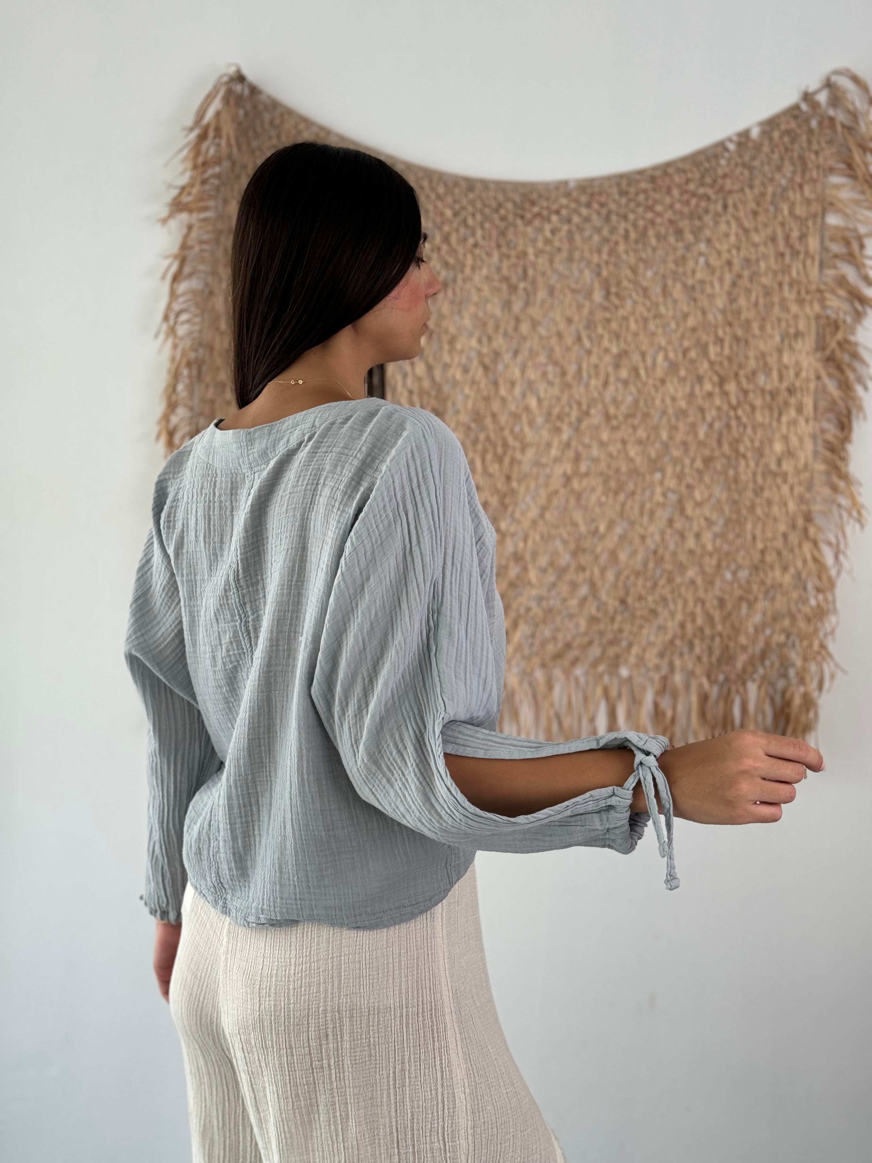 SANTORINI GRİ MÜSLİN BLUZ