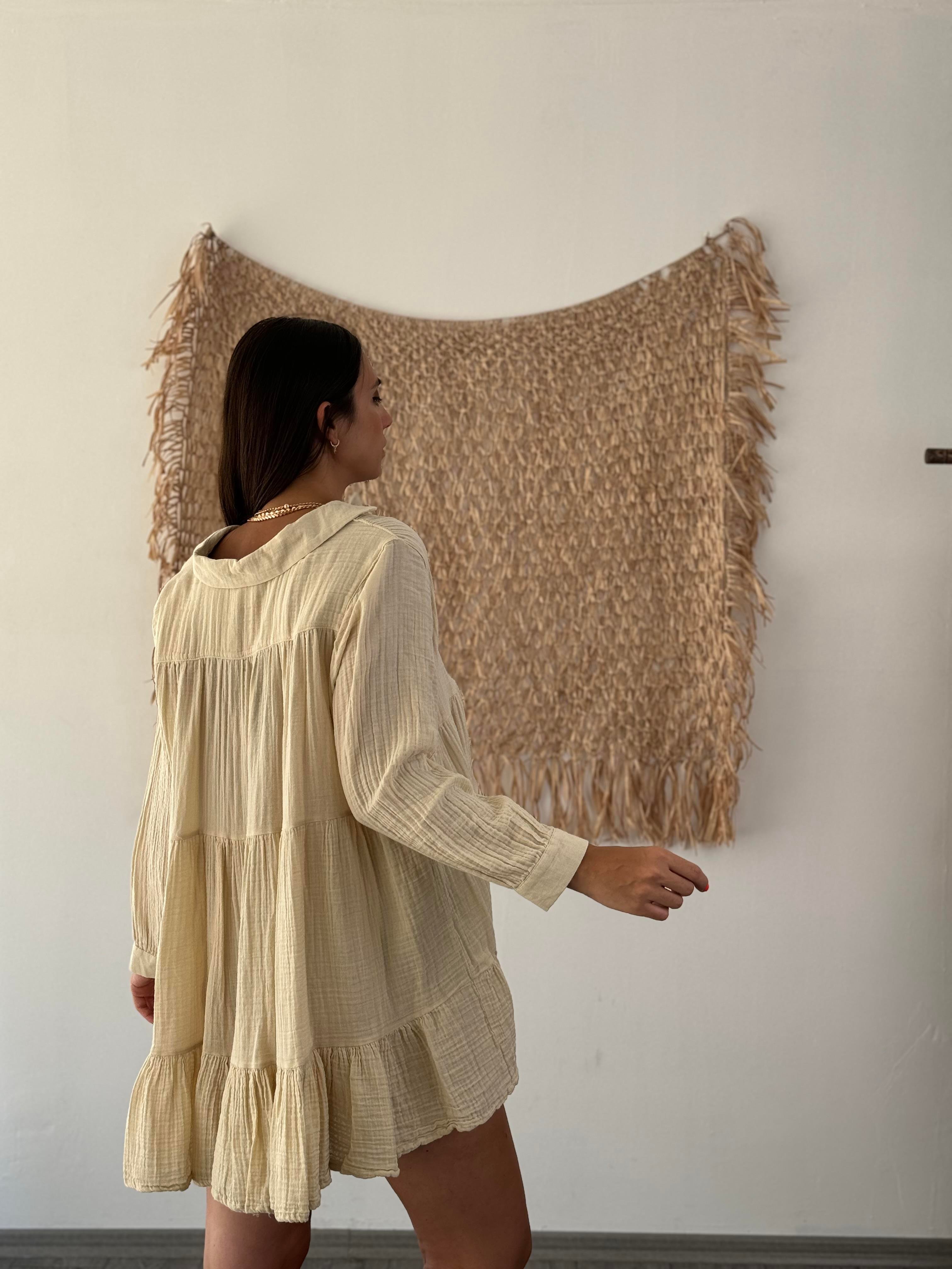 SERA DÜĞMELİ BEJ ELBİSE