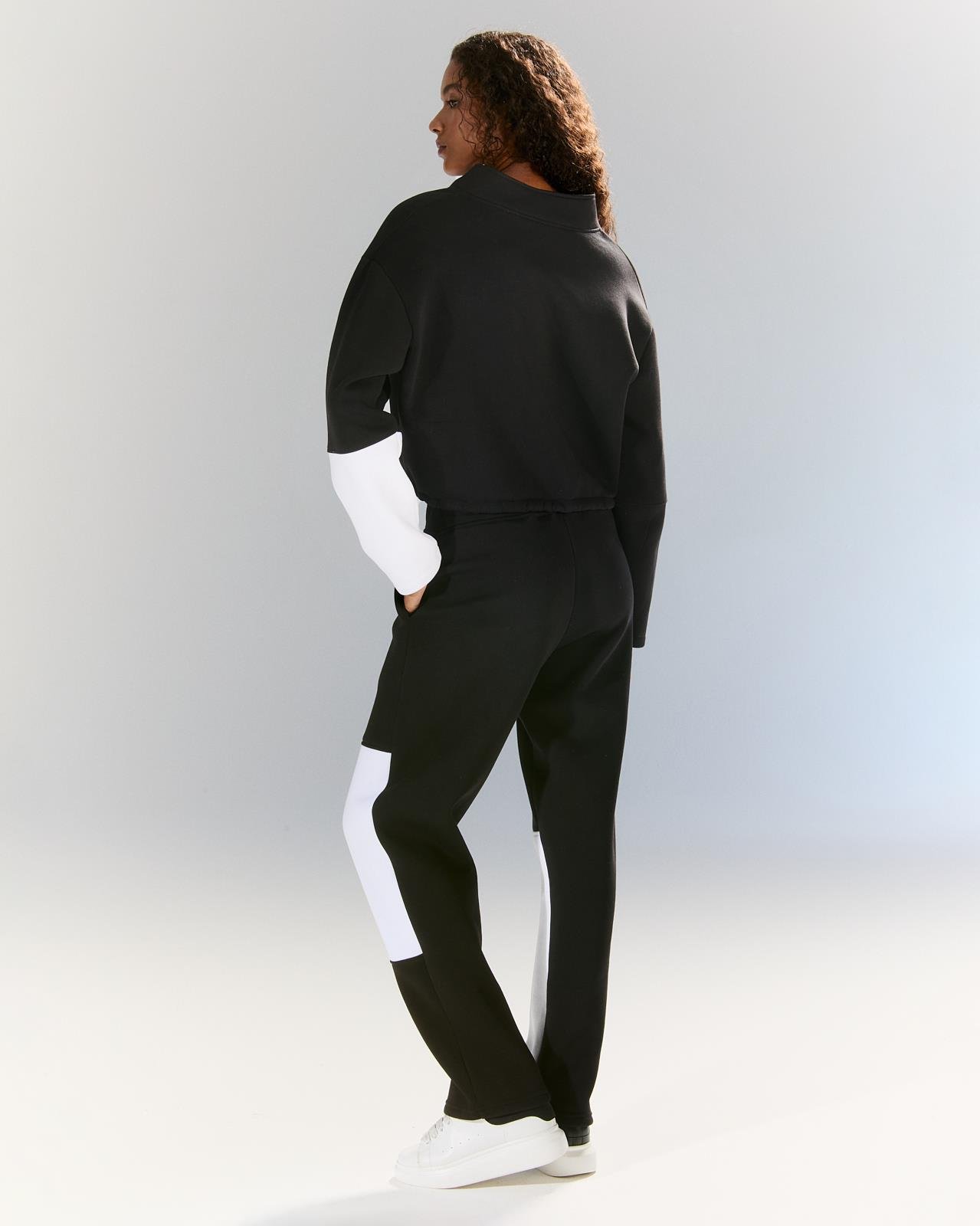 TİMS SİYAH SWEATSHIRT