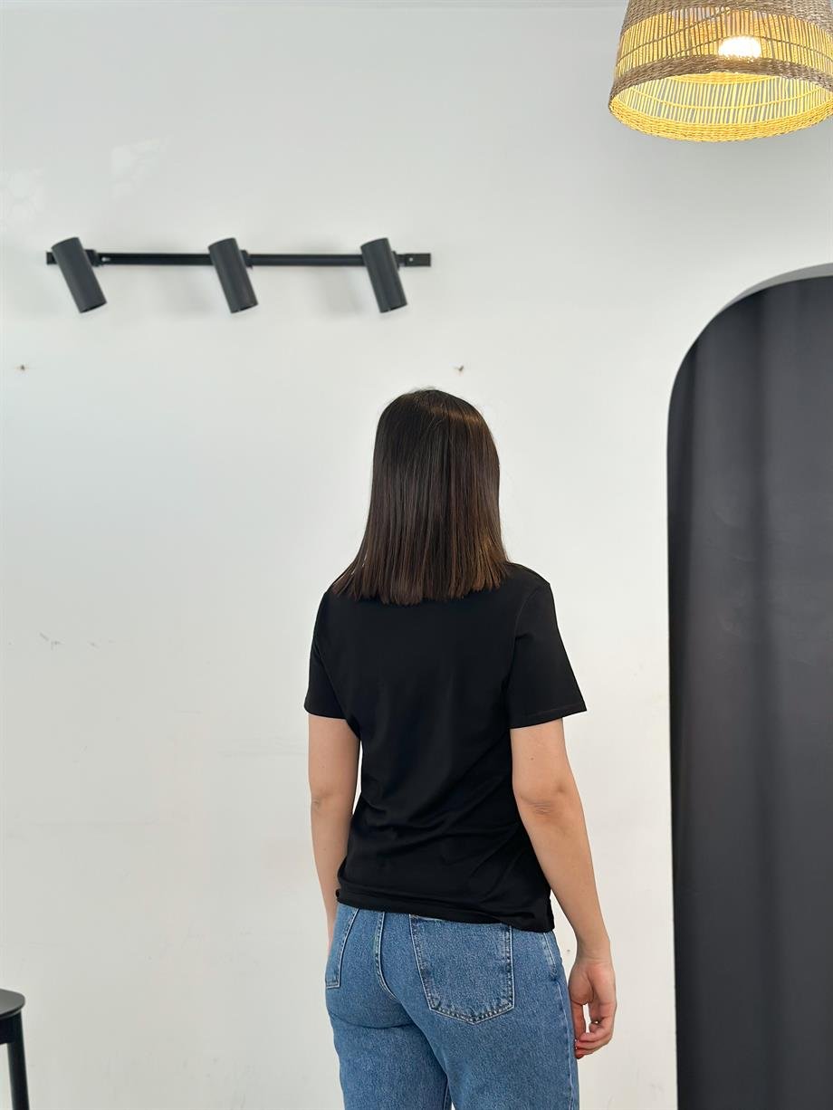 TİNO V YAKA SİYAH TSHIRT