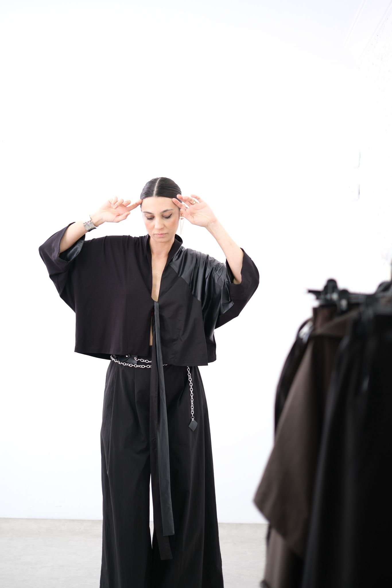 VALENTİ DERİ DETAYLI SİYAH CEKET