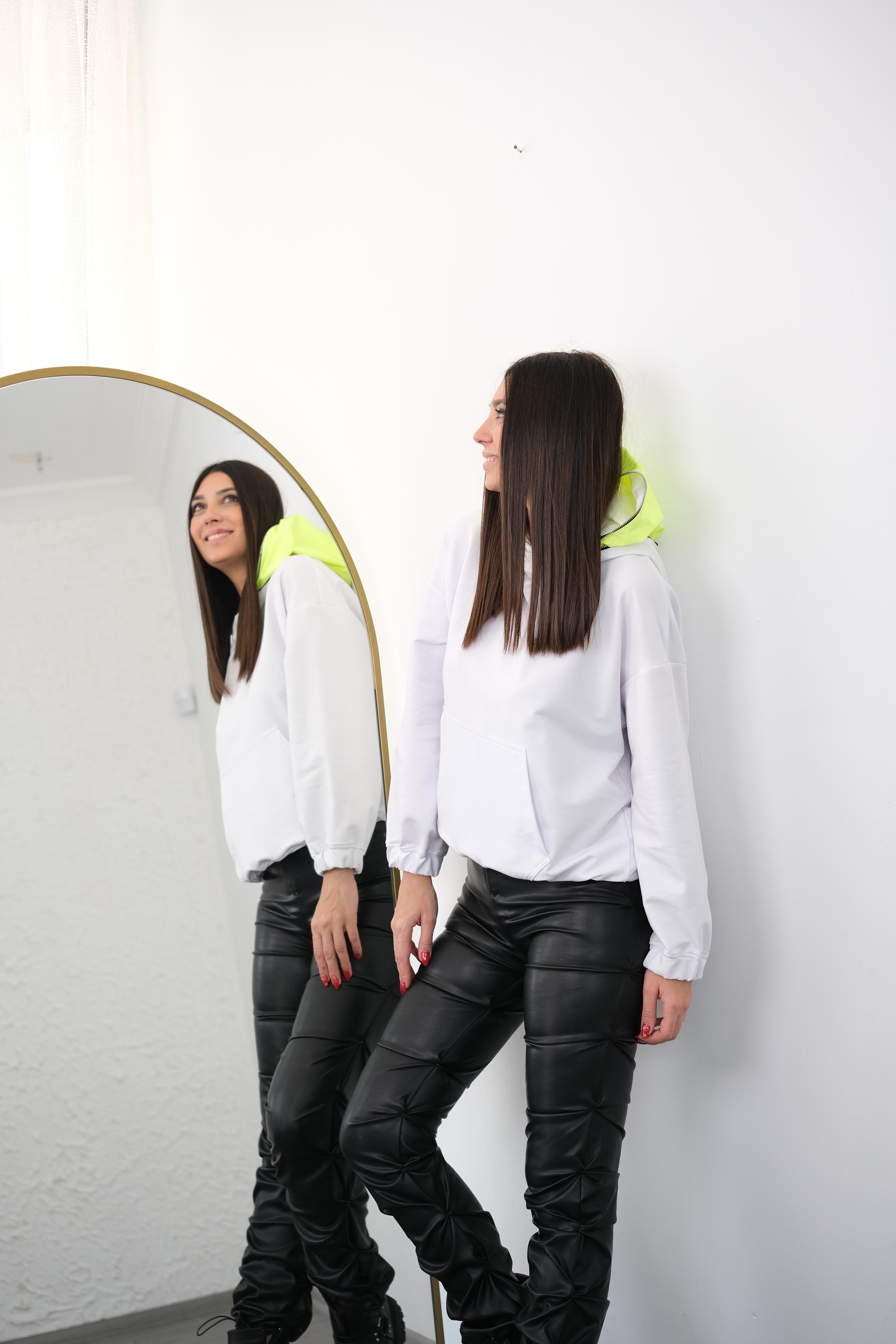 WONDER BEYAZ TASARIM SWEAT