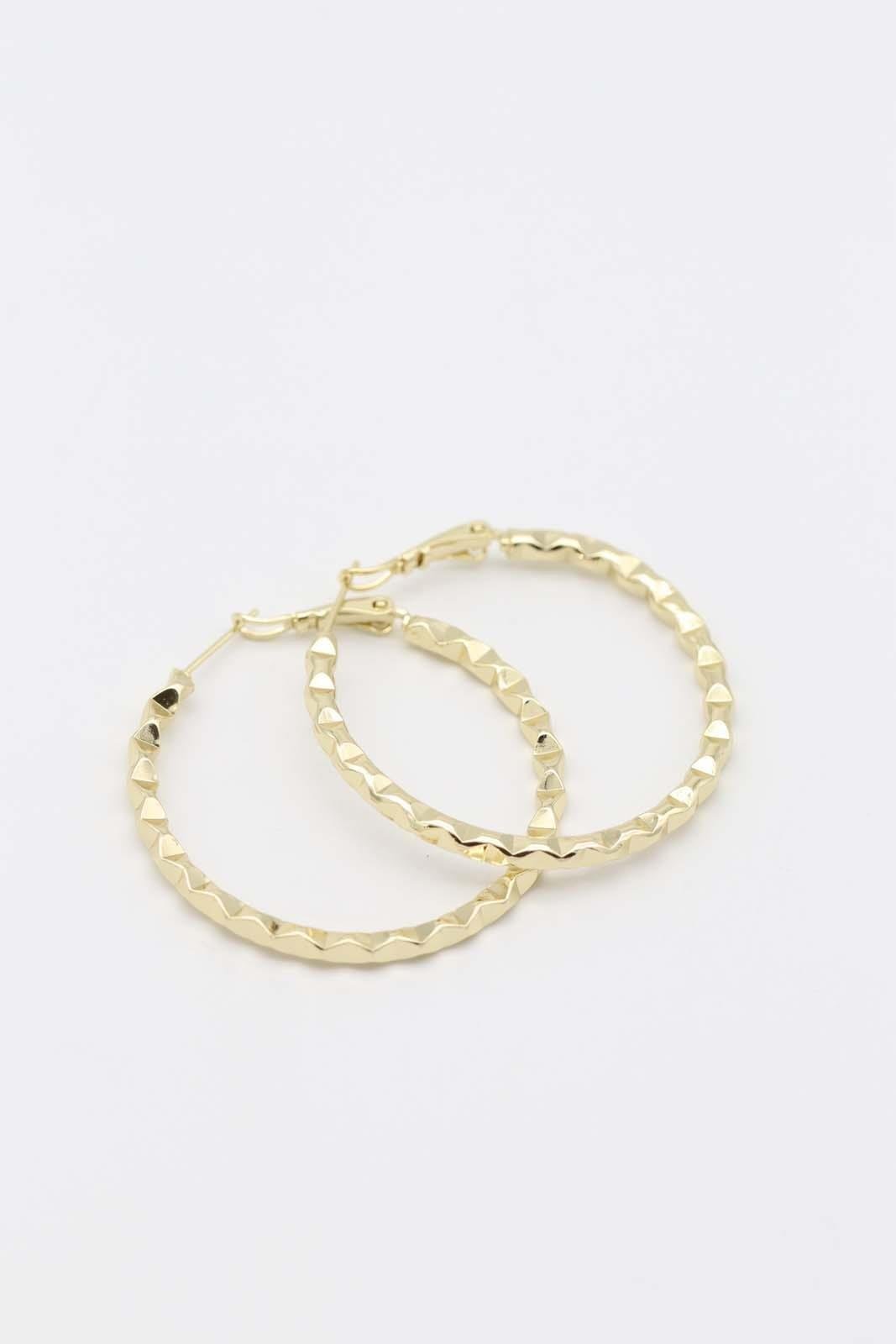 ZEYRA TIRTIKLI HALKA KÜPE