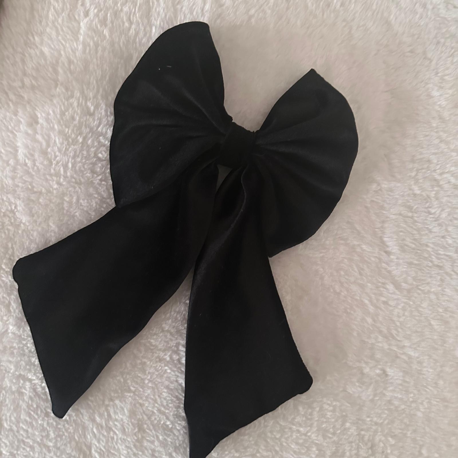 BLACK KADİFE BÜYÜK FİYONK TOKA