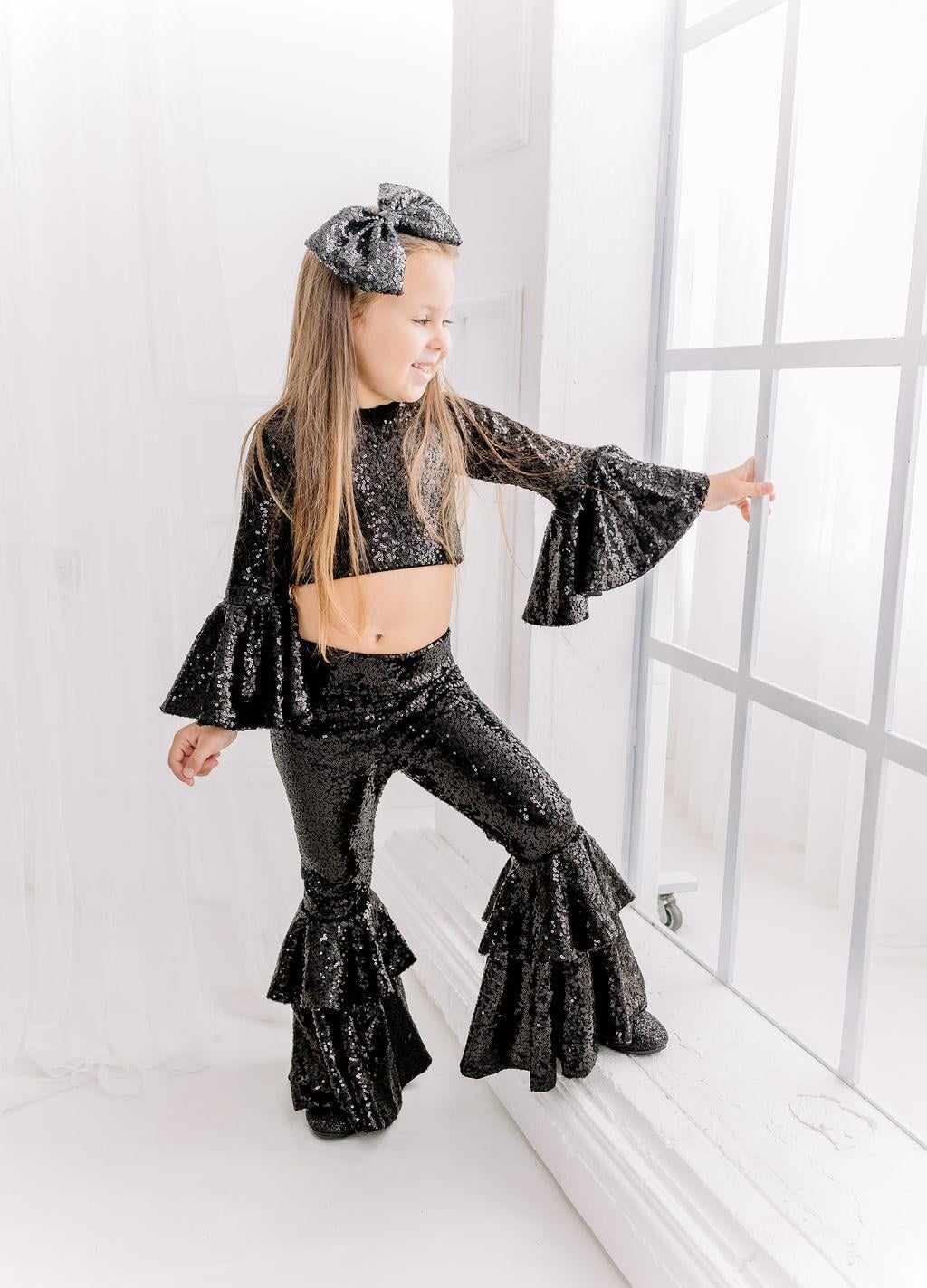 BLACK TROUSER&CROP TOP