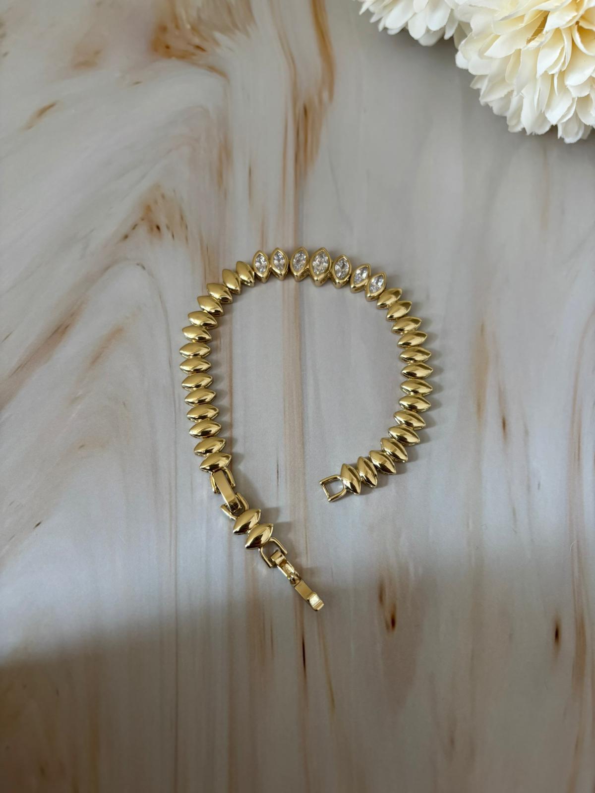 PREMIUM LARES BİLEKLİK