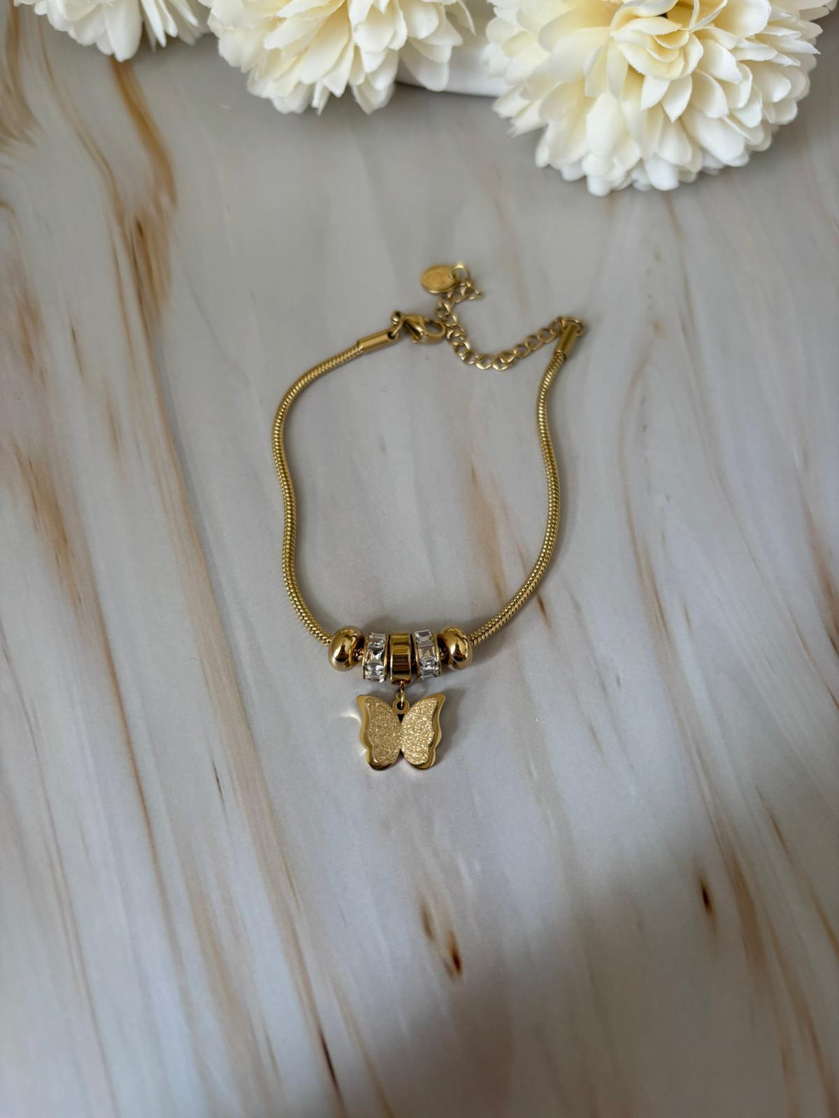 YONCA CHARM BİLEKLİK