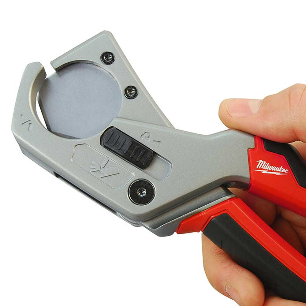 Milwaukee Plastik Boru Kesme Makası 25 Mm 48224202Makaslar
