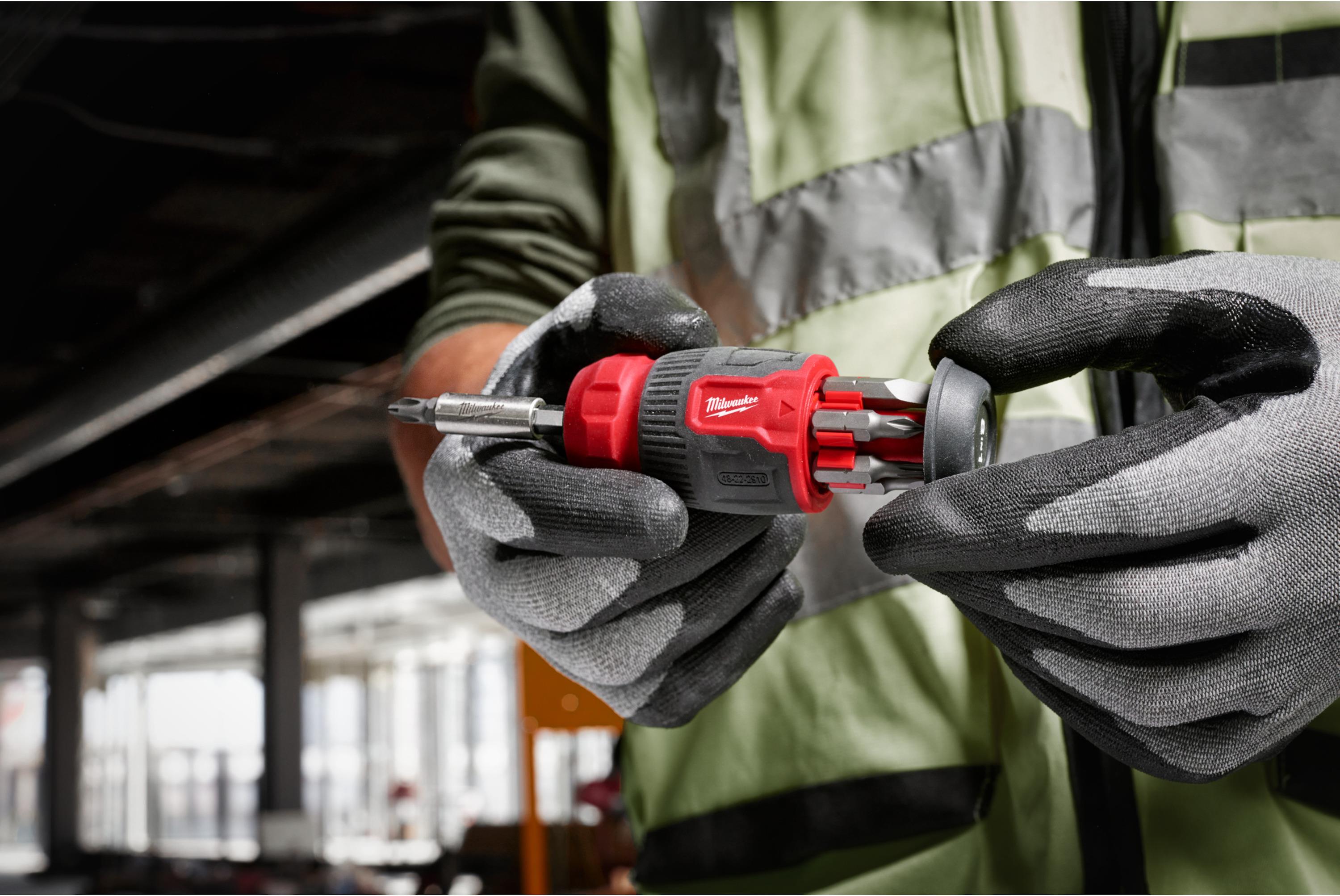 Milwaukee Multi Uç Kompakt Tornavida 8 Parça 4932492807Tornavidalar