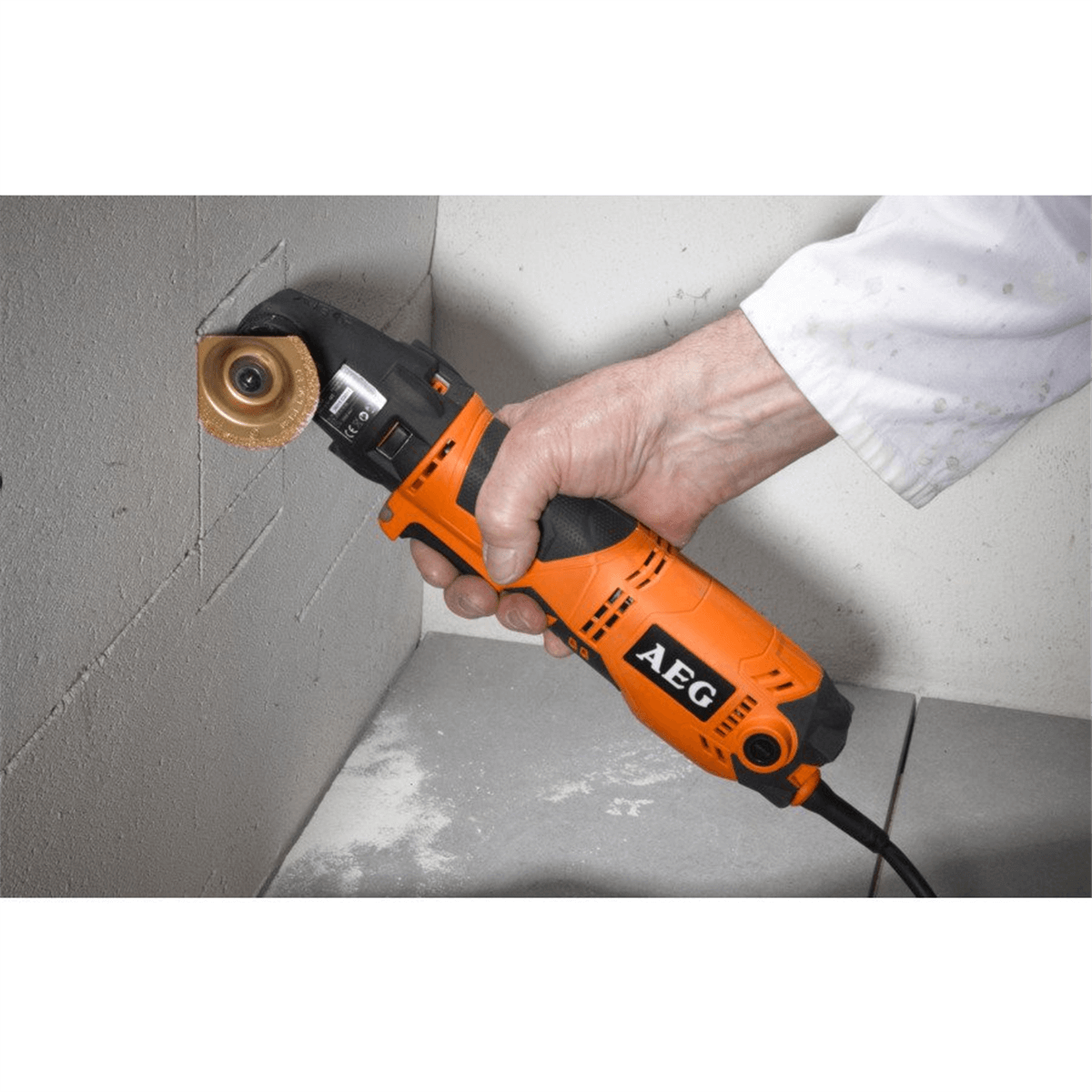AEG OMNI300 KIT1 Powerback Çok Amaçlı Testere