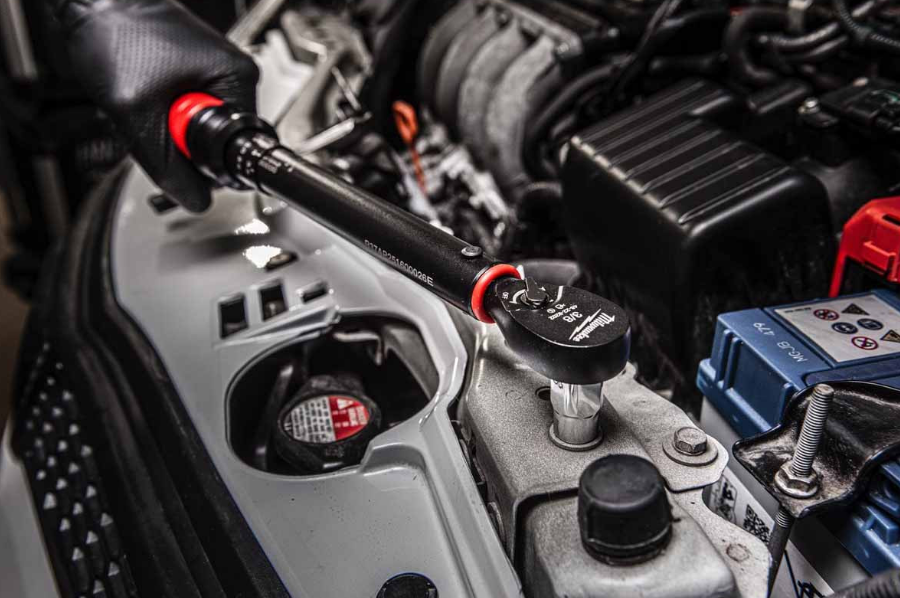 Milwaukee 3/8 İnç Cırcırlı Tork Anahtarı 10-50 nm 4932500850Cırcırlı Kombine Anahtarlar