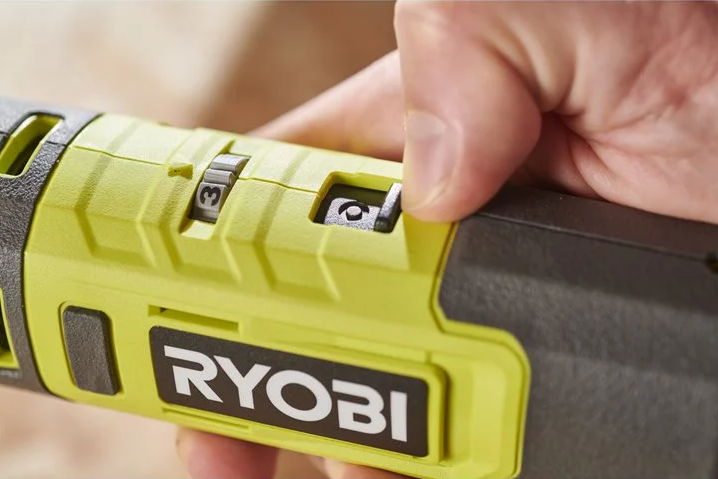 Ryobı Akülü Gravür Seti 35 Parça RRT12-120BA3/35 5133005635Gravür ve Taşlama Setleri