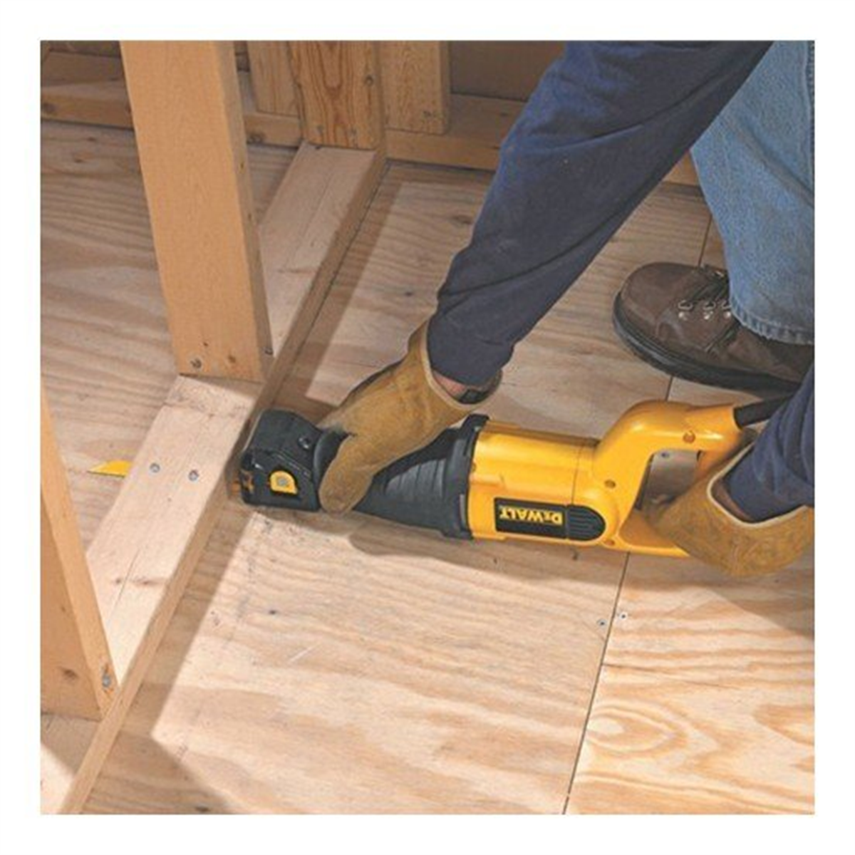 Dewalt DWE305PK Profesyonel Tilki Kuyruğu Testere 1100W