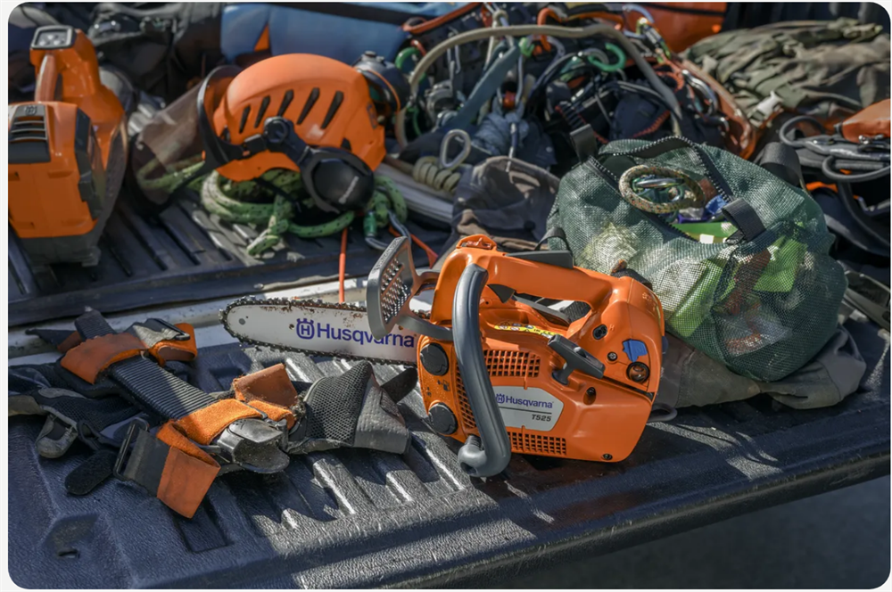 Husqvarna T525 Benzinli Dal Budama TesteresiBenzinli Ağaç Motorları ve Aksesuarları