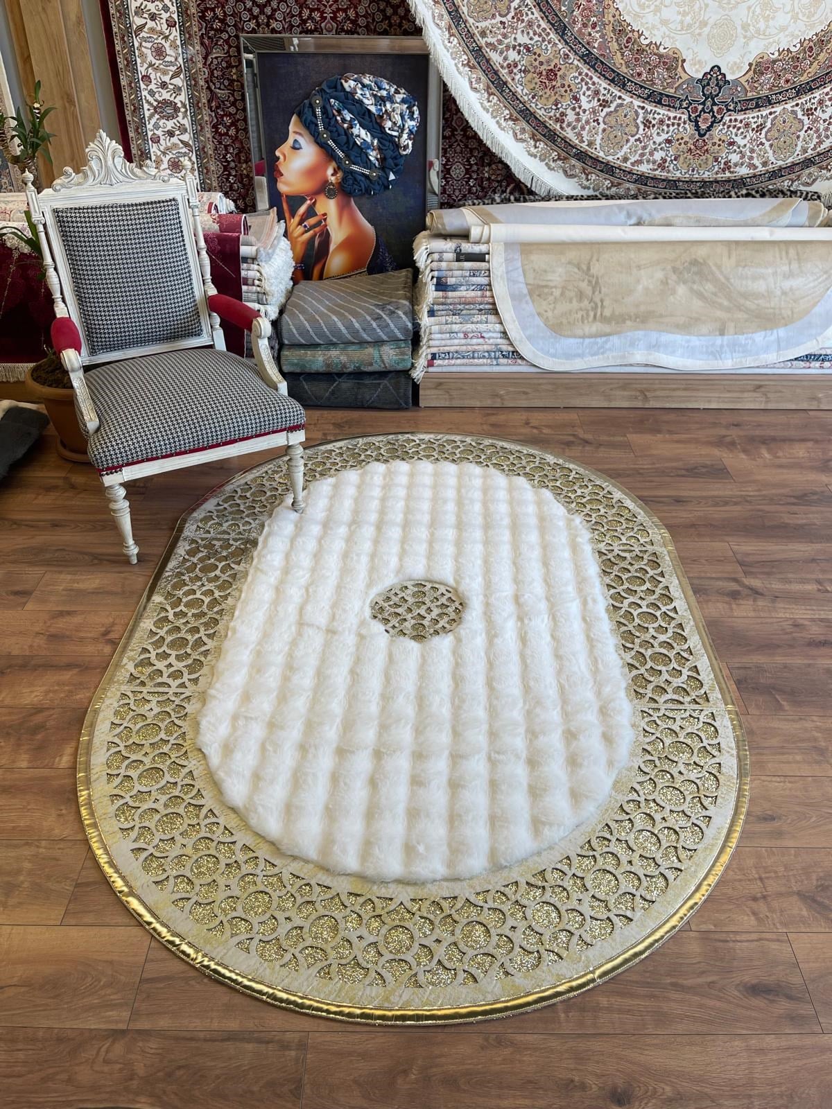 DELÜX BABIL BEYAZ-GOLD PTK OVAL CAM