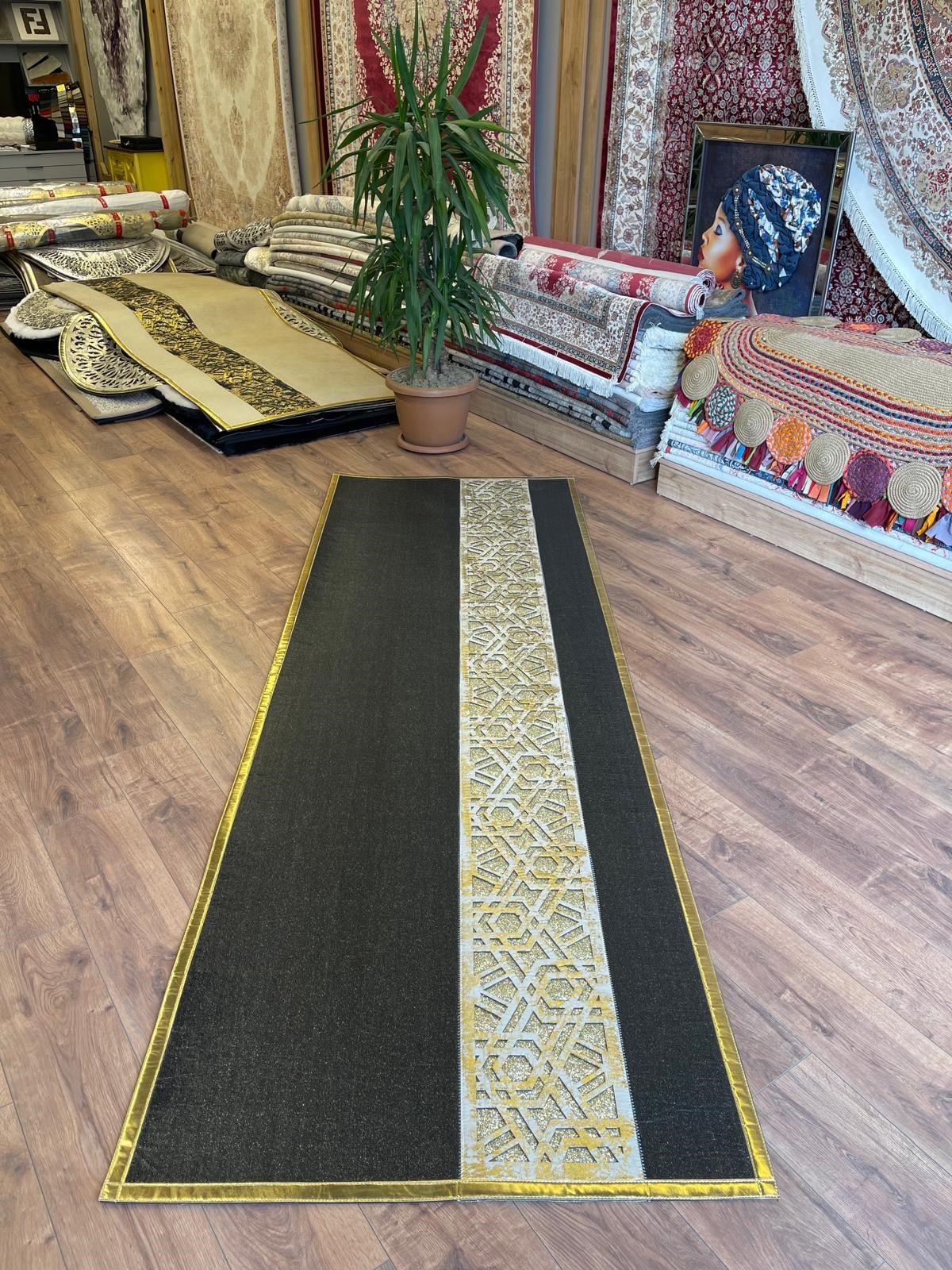 GLORYA STAR SİYAH-GOLD CAM 