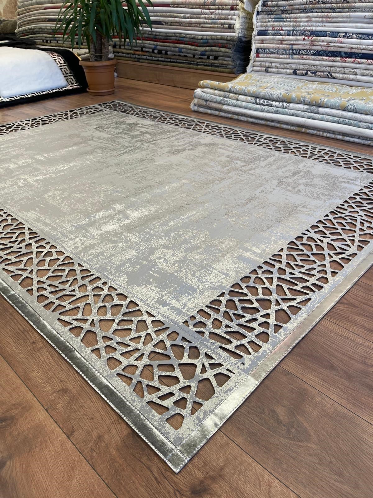 KLASIK R1010 GÜMÜŞ