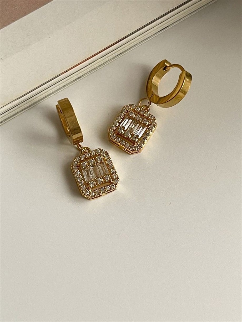 Çelik Baget Taşlı Kare Küpe (3 Cm)