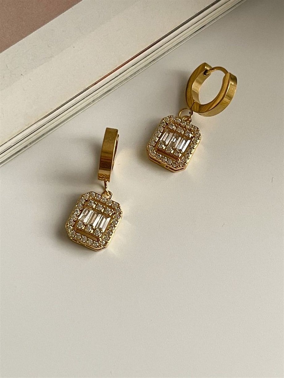 Çelik Baget Taşlı Kare Küpe (3 Cm)