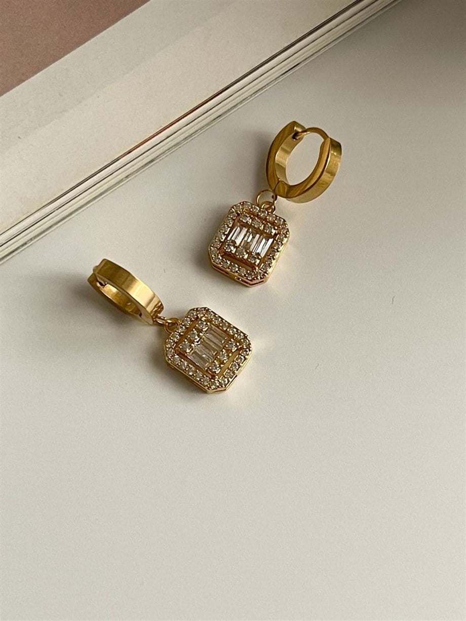 Çelik Baget Taşlı Kare Küpe (3 Cm)