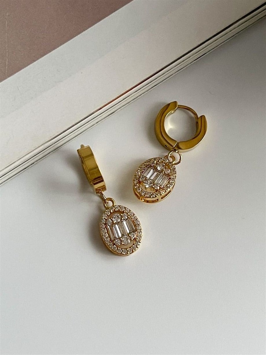 Çelik Baget Taşlı Oval Küpe (2.80 Cm)