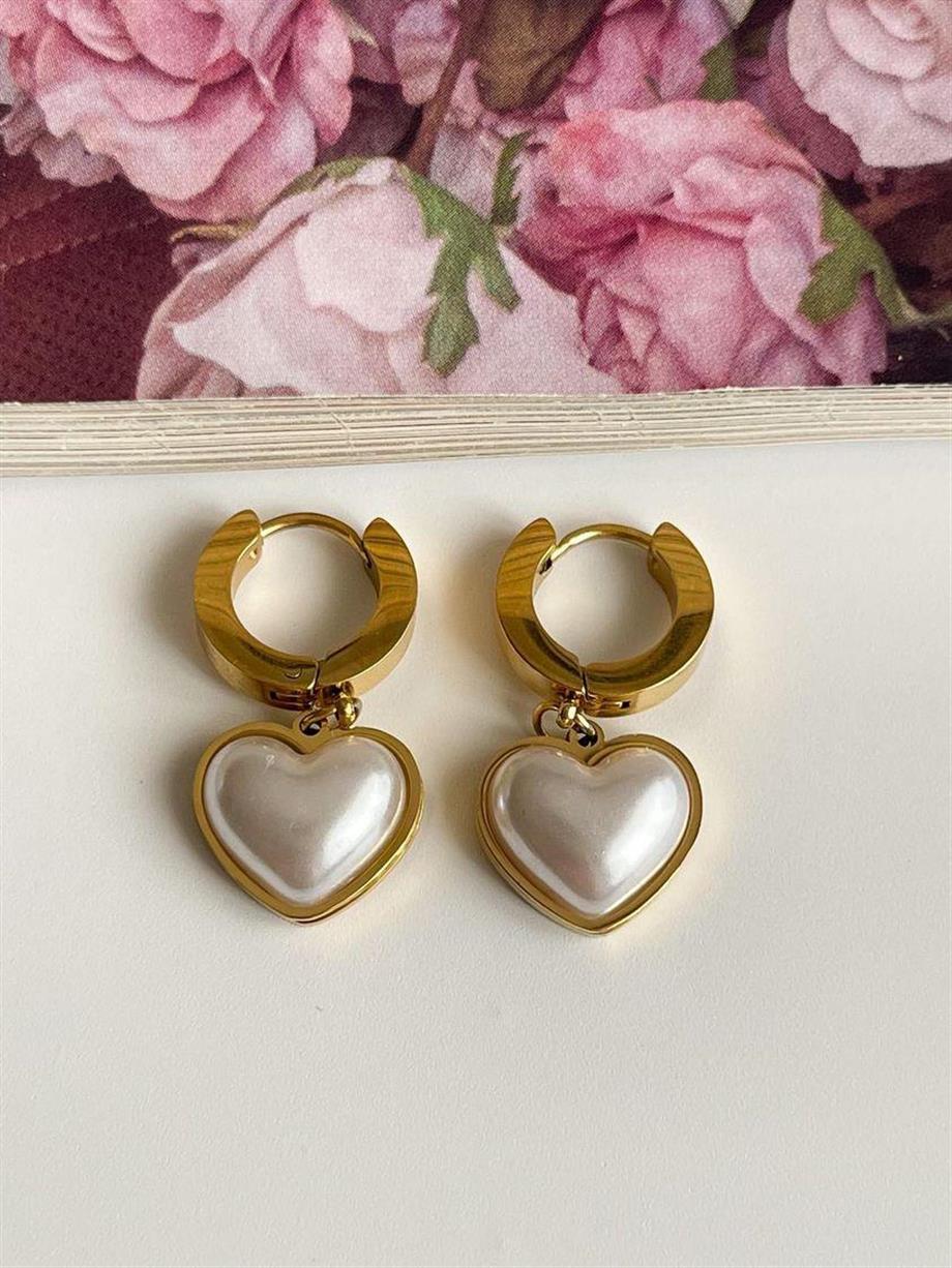 Çelik Beyaz Sedefli Kalp Küpe (2 Cm)