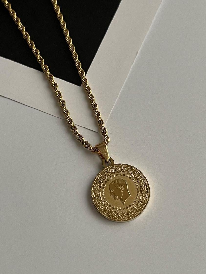 Çelik Gold Atatürk Madalyon Uçlu Burgu Halat Kolye (45 Cm)