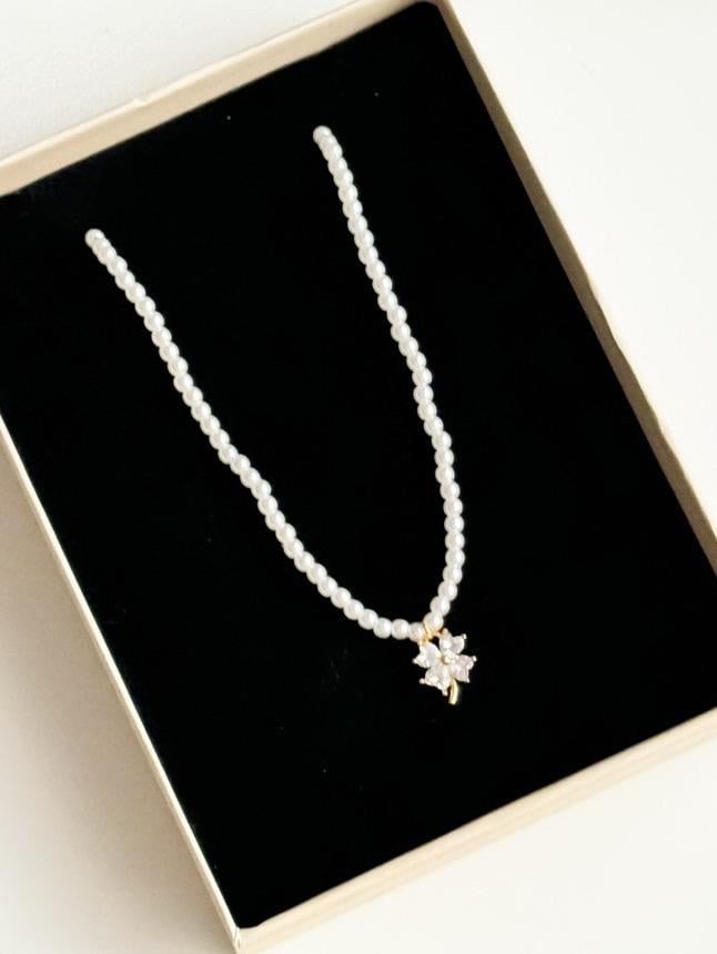 Çelik Gold Baget Taşlı Çiçekli İncili Kolye (45 Cm)