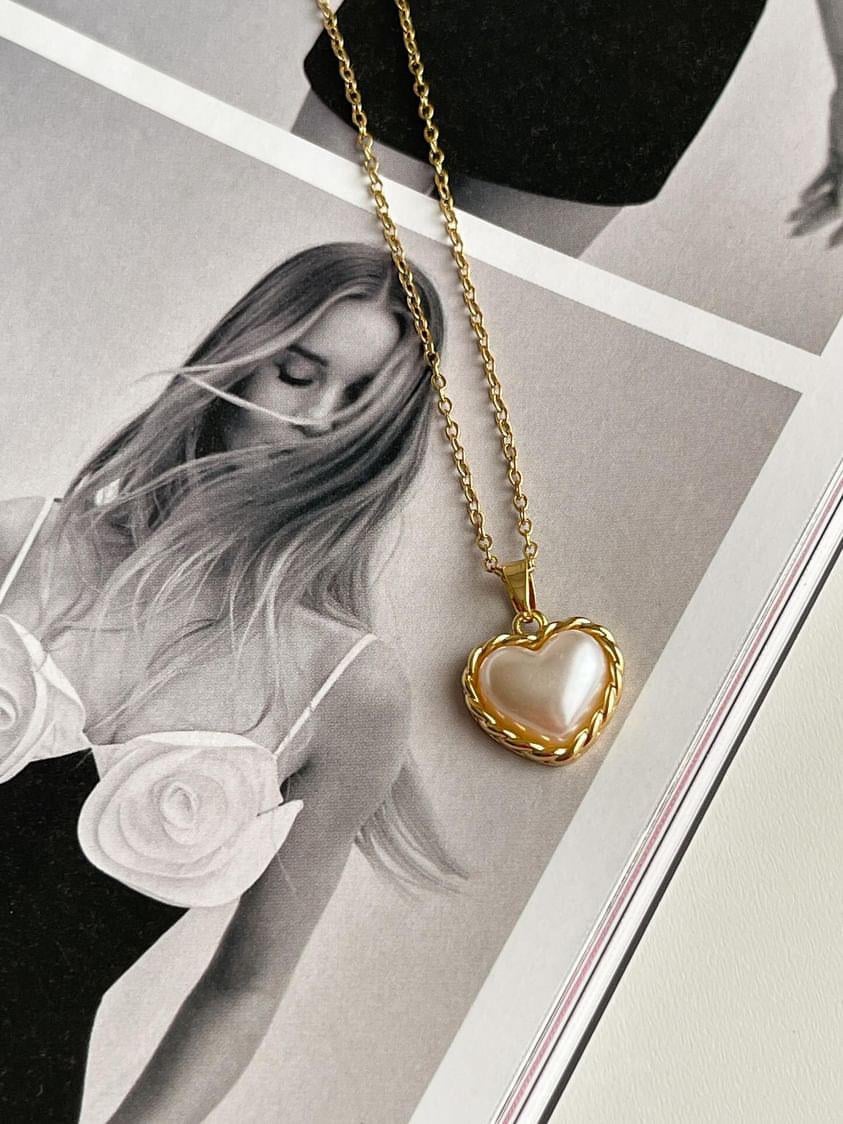 Çelik Gold Beyaz Sedefli Kalpli Kolye (45 Cm)