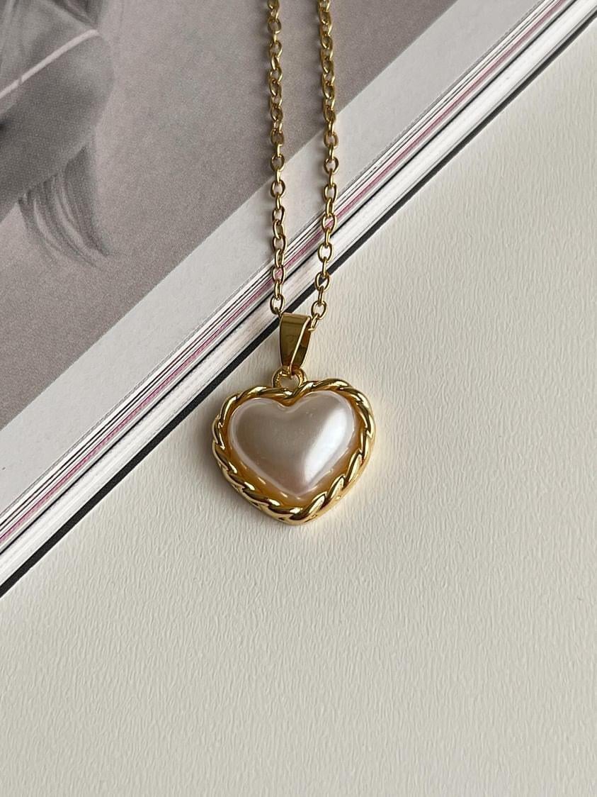 Çelik Gold Beyaz Sedefli Kalpli Kolye (45 Cm)