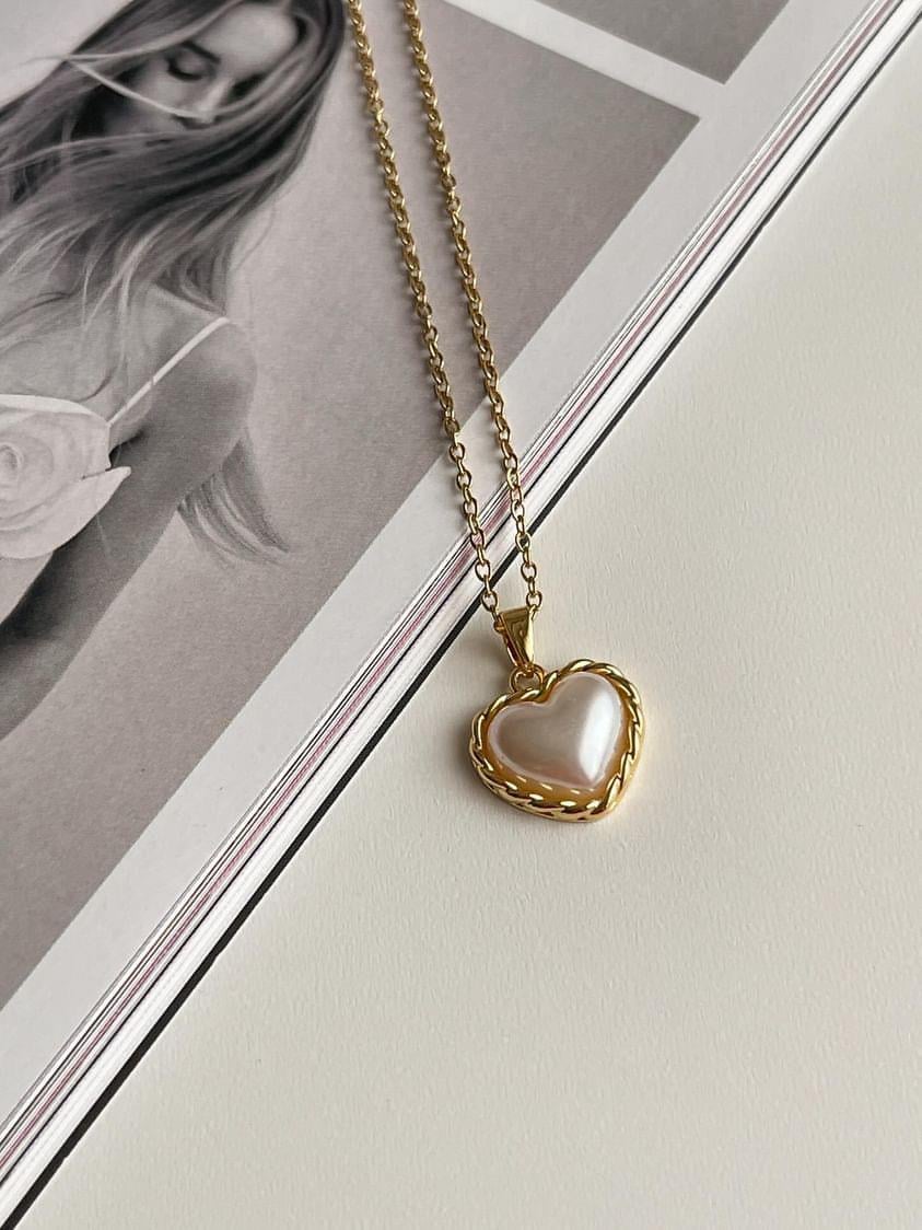 Çelik Gold Beyaz Sedefli Kalpli Kolye (45 Cm)