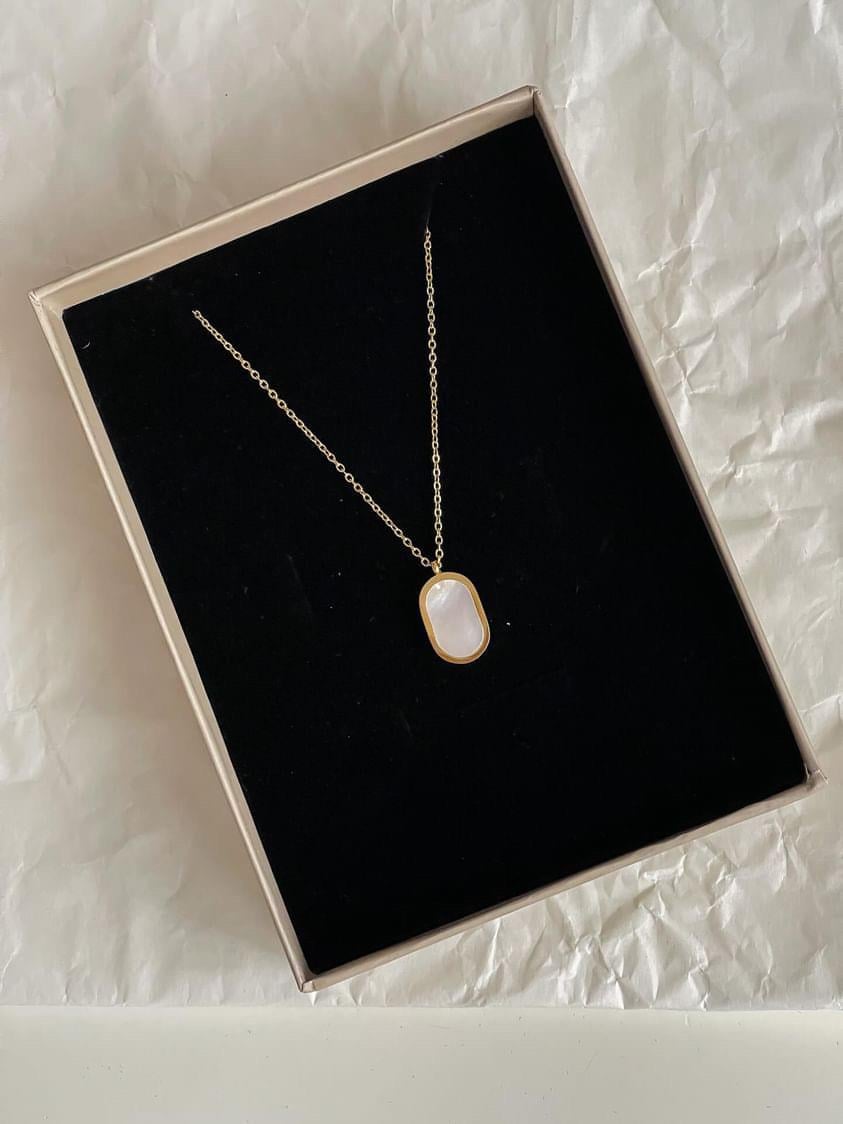 Çelik Gold Beyaz Sedefli Oval Kolye (46 Cm)